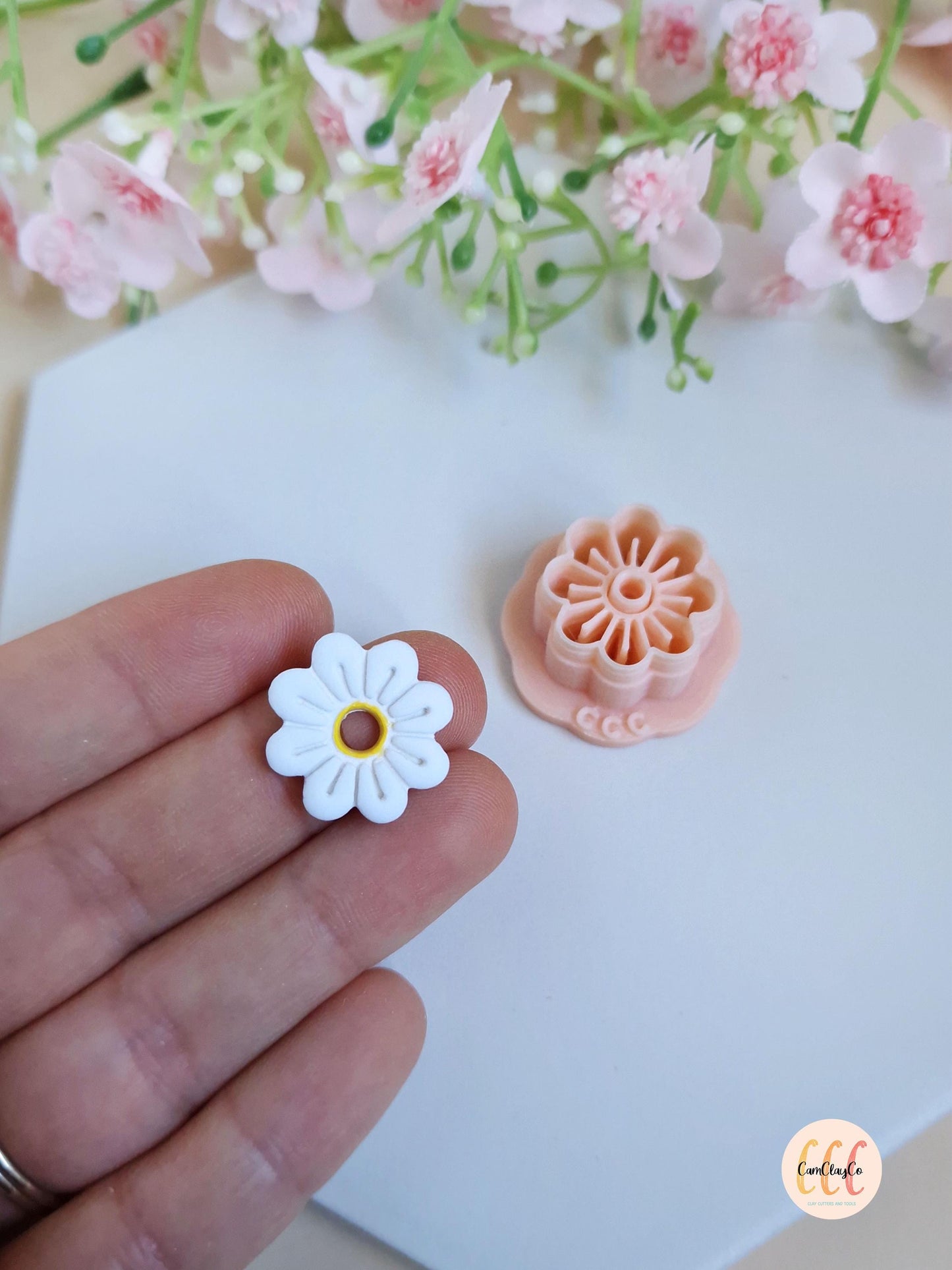 Emporte-pièces 3D en forme de petite marguerite pour la fabrication de bijoux en argile polymère, créoles interchangeables, pampilles