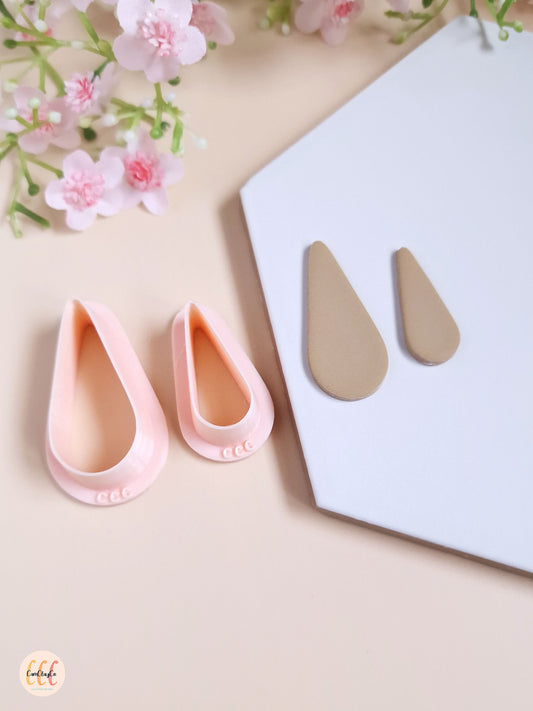 Emporte-pièce en forme de longue goutte pour la réalisation de bijoux en argile polymère