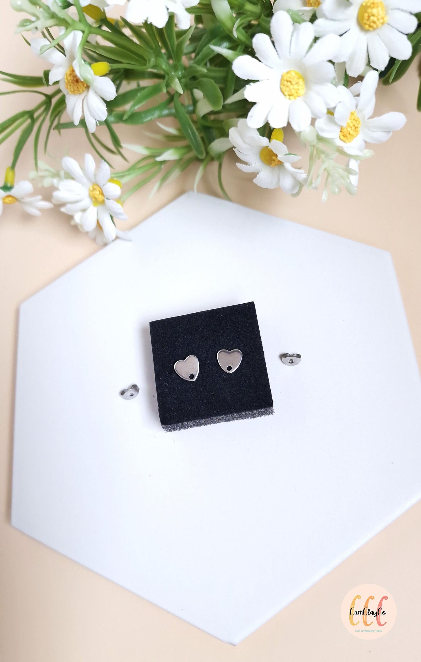 Boucles d'oreilles cœurs en acier inoxydable pour la fabrication de bijoux, doré et argenté - 2 pièces