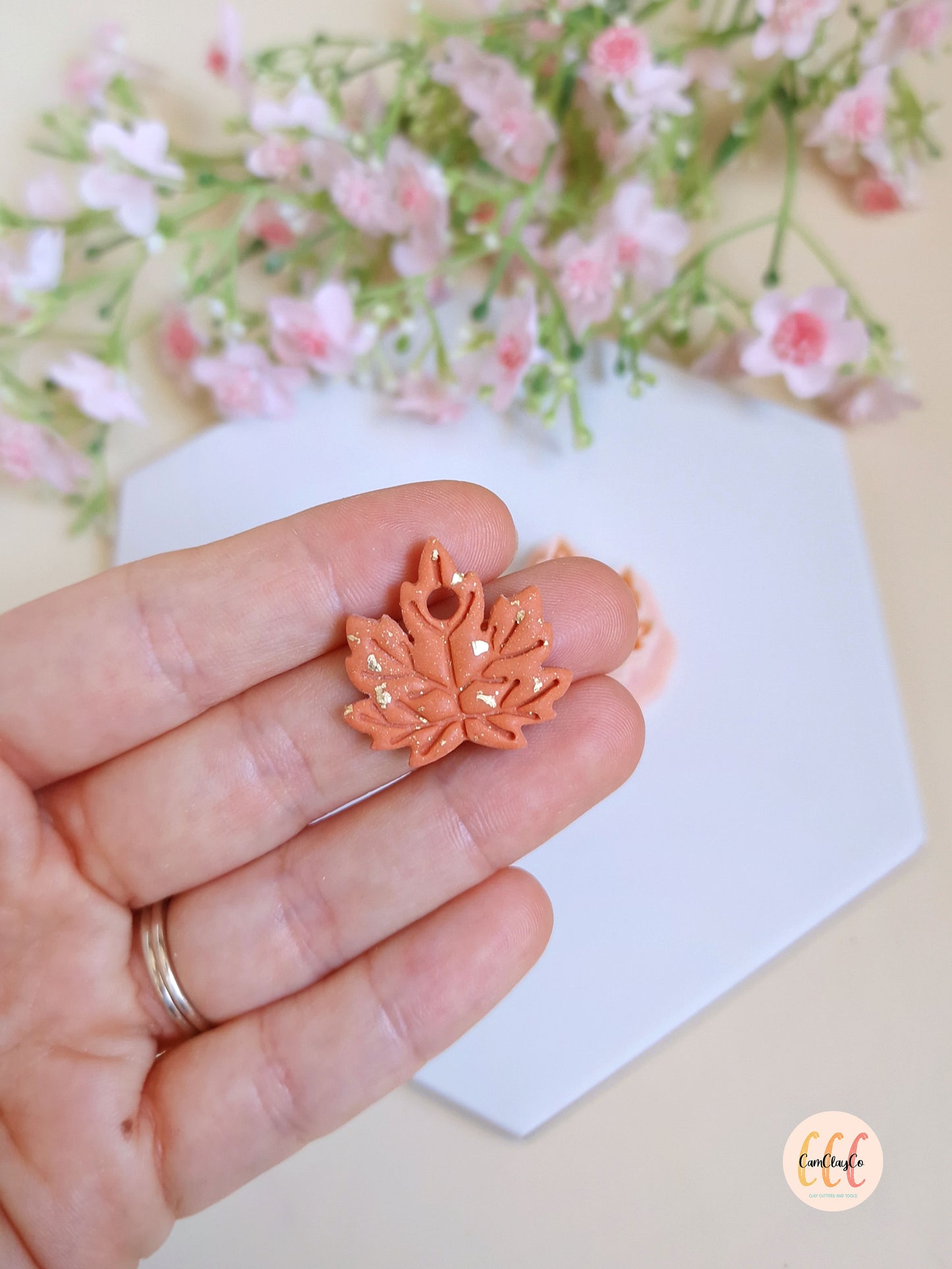 Emporte-pièce 3D en forme de feuille d'automne pour la fabrication de bijoux en argile polymère