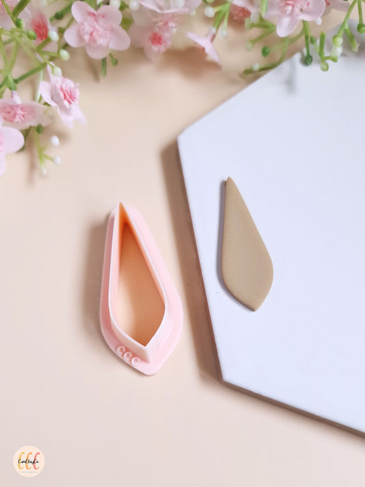 Emporte-pièce 3D en forme de goutte pointue pour bijoux en argile polymère