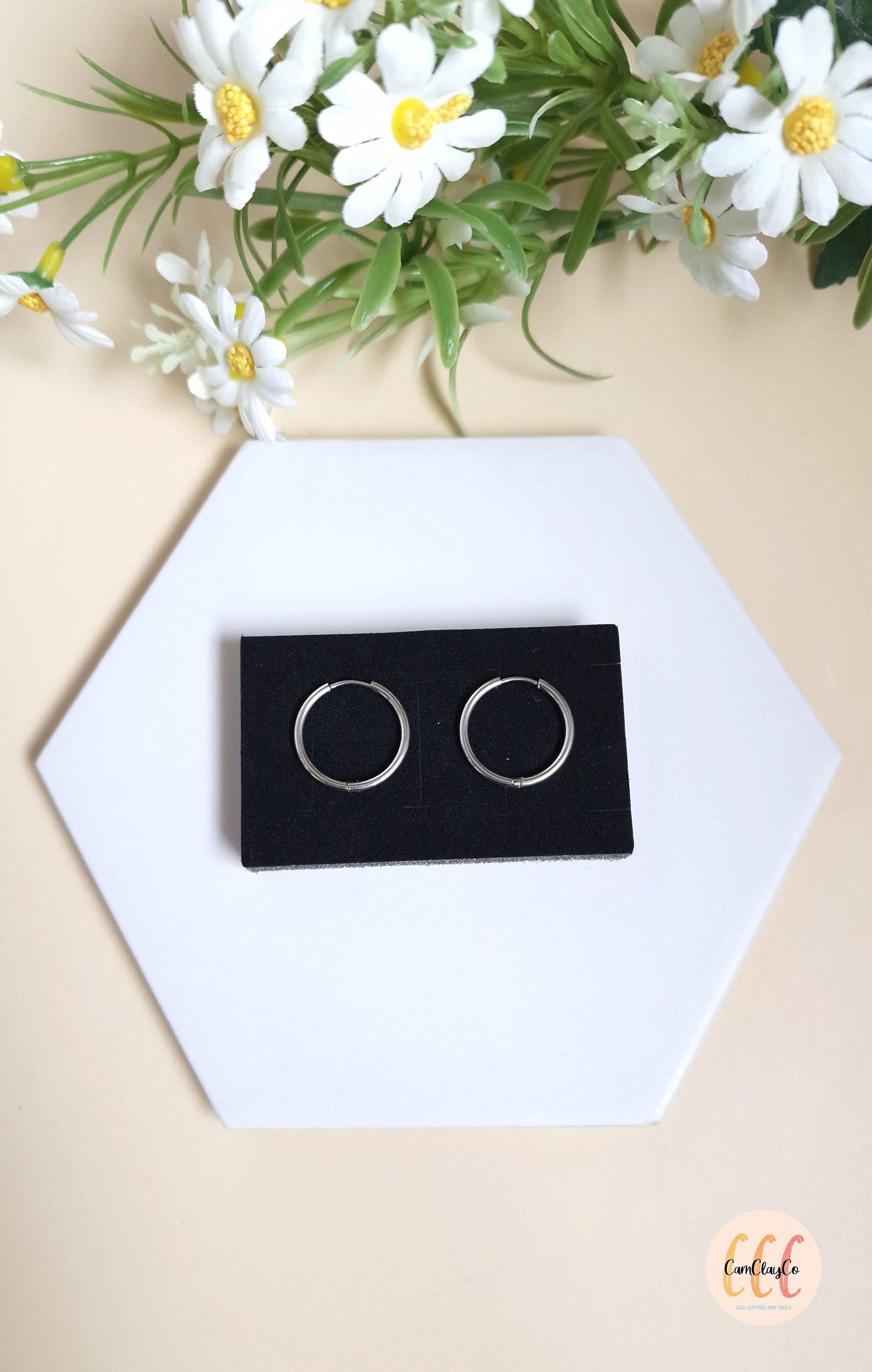 Boucles d'oreilles créoles diamètre 22 mm épaisseur 2 mm en acier inoxydable pour la fabrication de bijoux, doré et argenté - 2 pièces