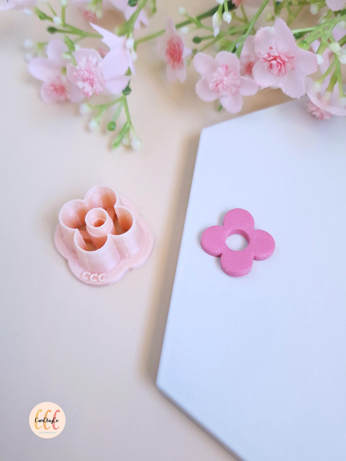 Emporte-pièces 3D en forme de fleur donut 4 pétales pour la fabrication de bijoux en argile polymère