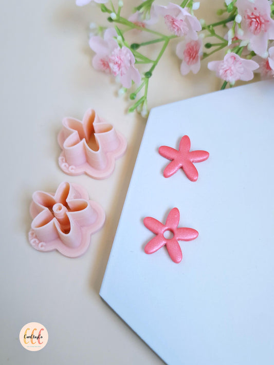 Emporte-pièces 3D en forme de fleurs 5 pétales longs pour la fabrication de bijoux en argile polymère, créoles interchangeables, pampilles