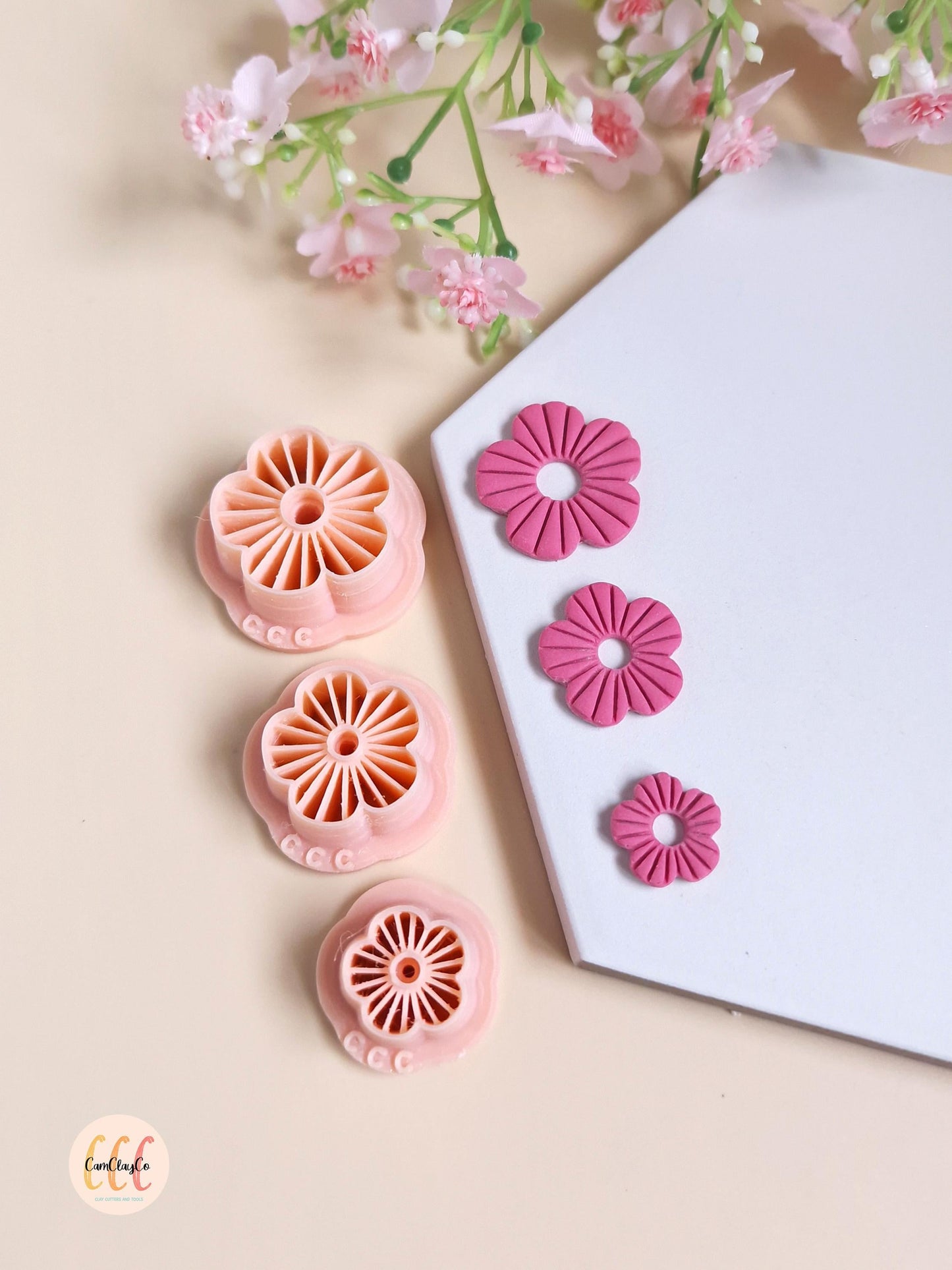 Emporte-pièces en forme de fleurs à 5 pétales striés pour la fabrication de bijoux en argile polymère, créoles interchangeables, pampilles