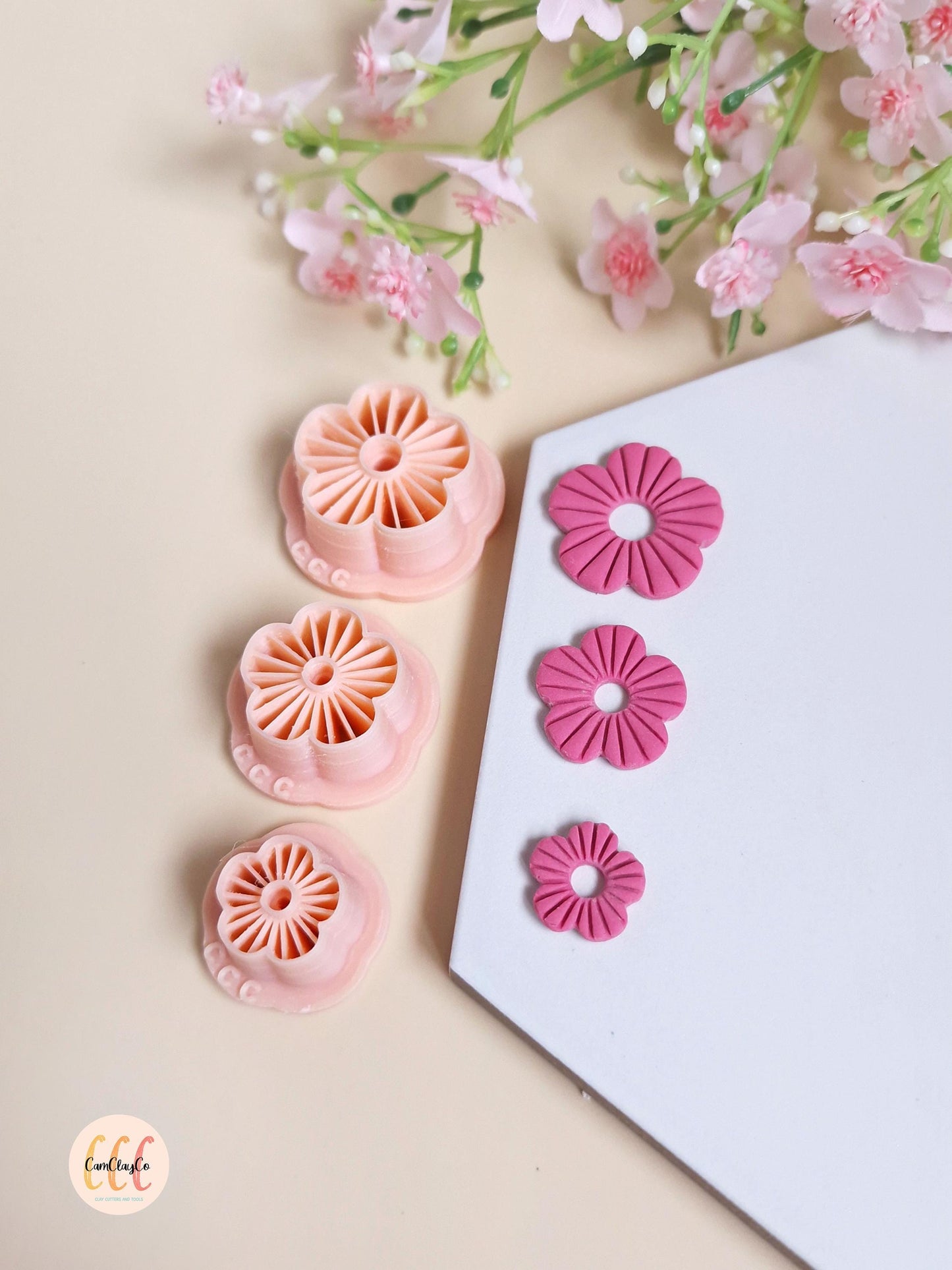 Emporte-pièces en forme de fleurs à 5 pétales striés pour la fabrication de bijoux en argile polymère, créoles interchangeables, pampilles