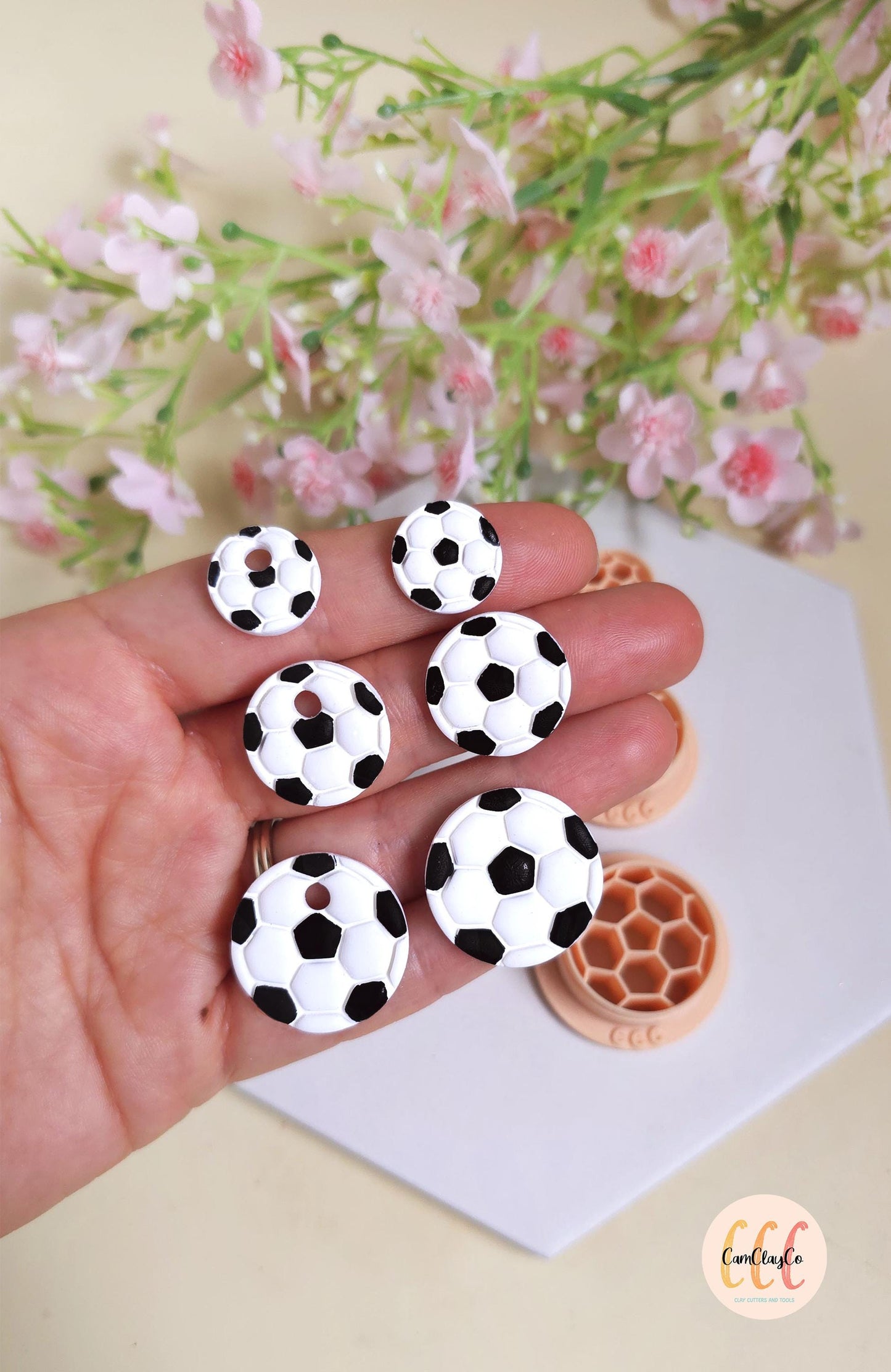 Emporte-pièces 3D en forme de ballon de football pour la fabrication de bijoux en argile polymère, pampilles, créoles interchangeables