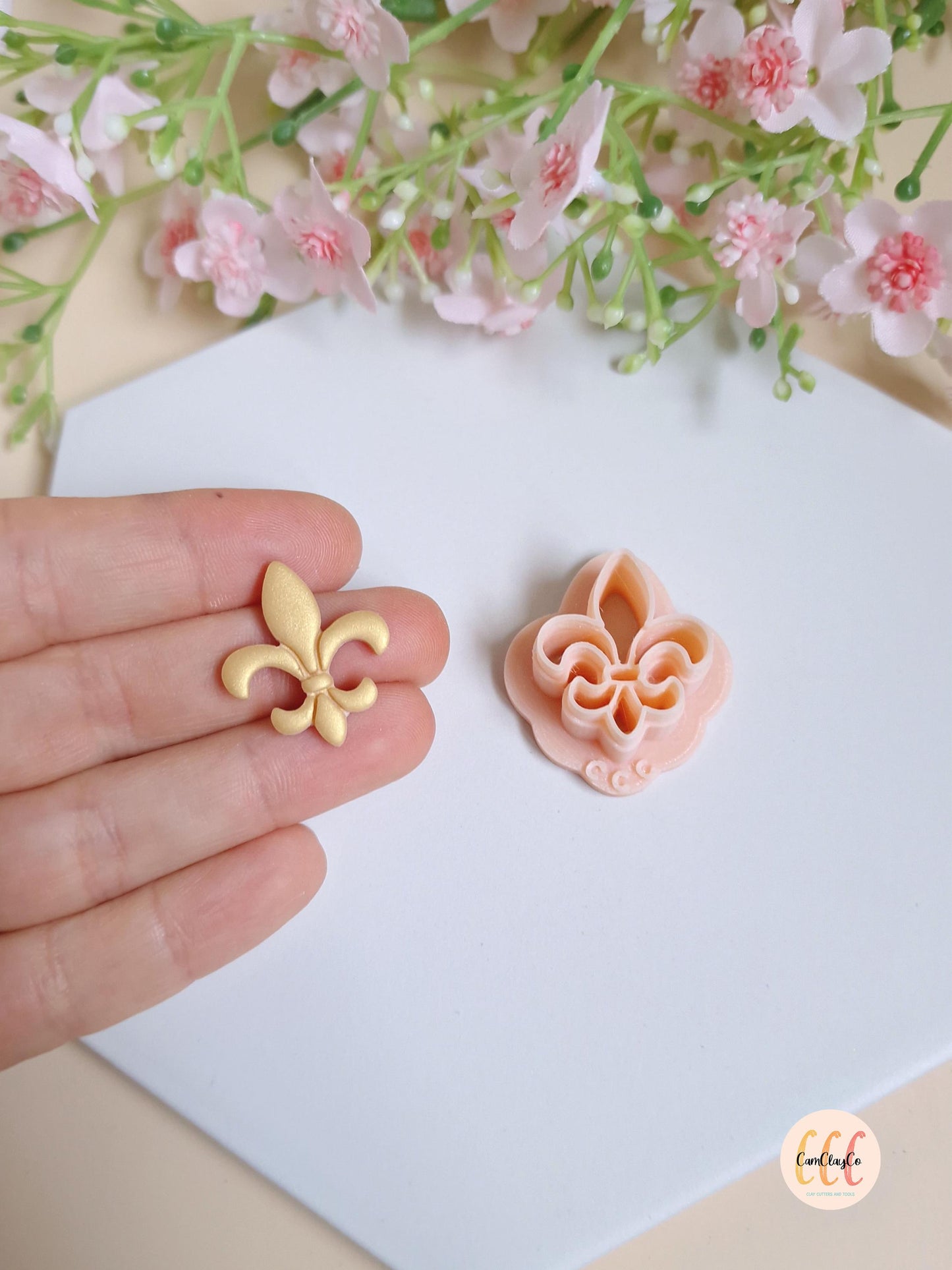Emporte-pièce 3D en forme de fleur de lys pour la fabrication de bijoux en argile polymère - Mardi Gras