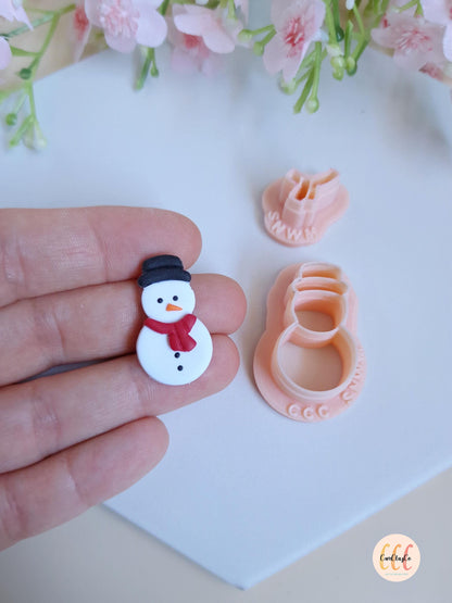 Set emporte-pièces 3D en forme de bonhomme de neige avec chapeau et écharpe pour la fabrication de bijoux en argile polymère
