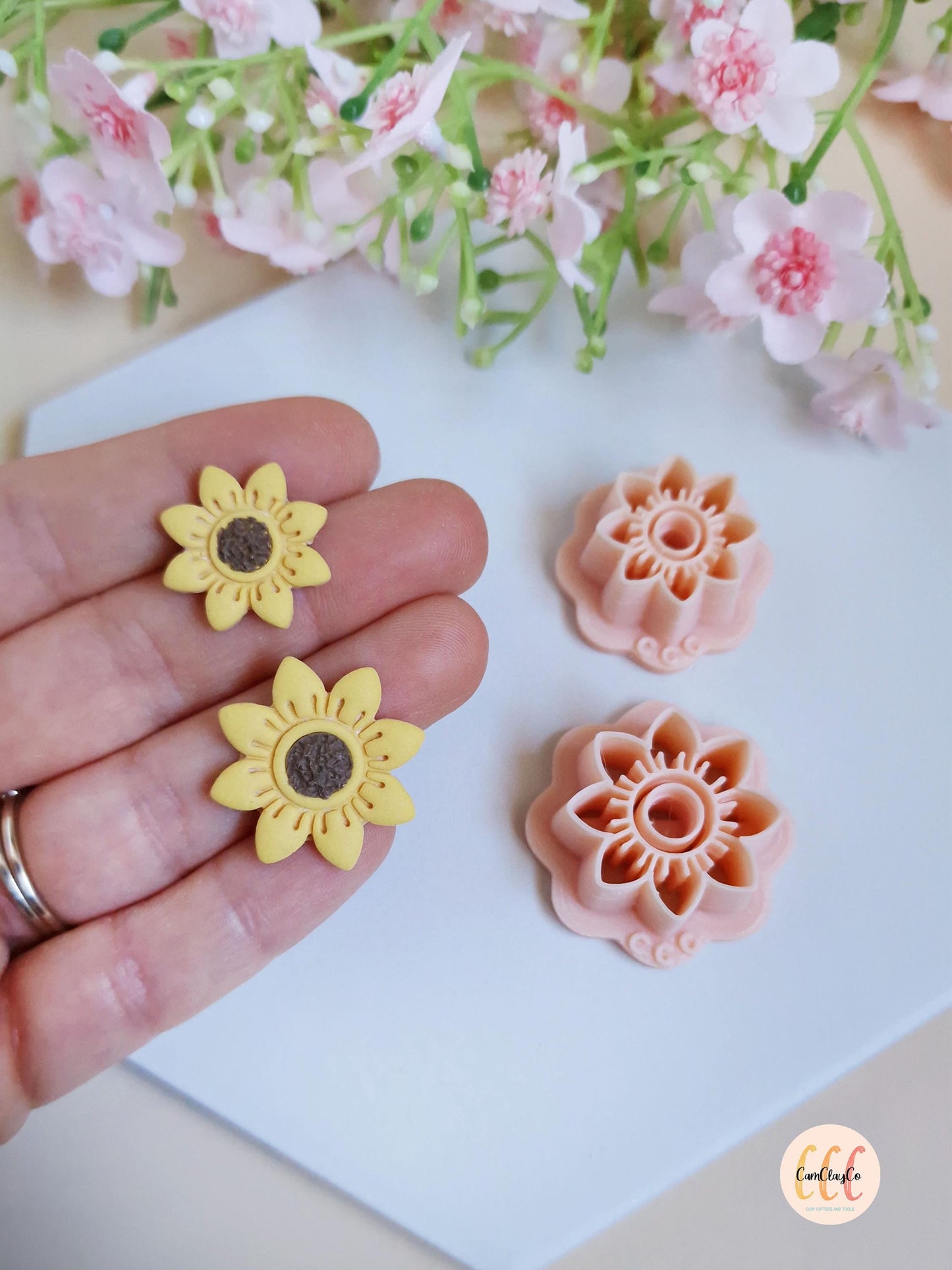 Emporte-pièces 3D tournesols 8 pétales pour la fabrication de bijoux en argile polymère, créoles interchangeables, pampilles