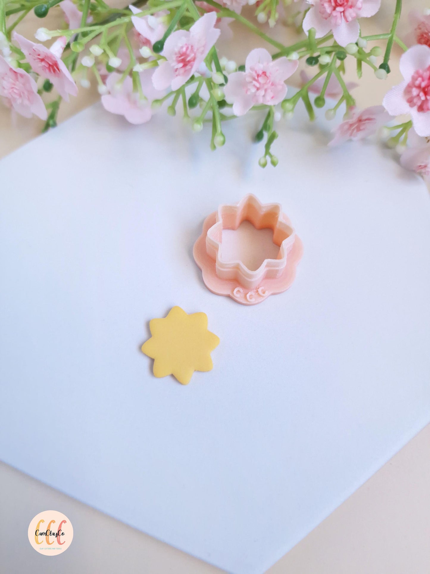 Emporte-pièce 3D en forme de fleur 8 pétales pointus pour la fabrication de bijoux en argile polymère, créoles interchangeables, pampilles