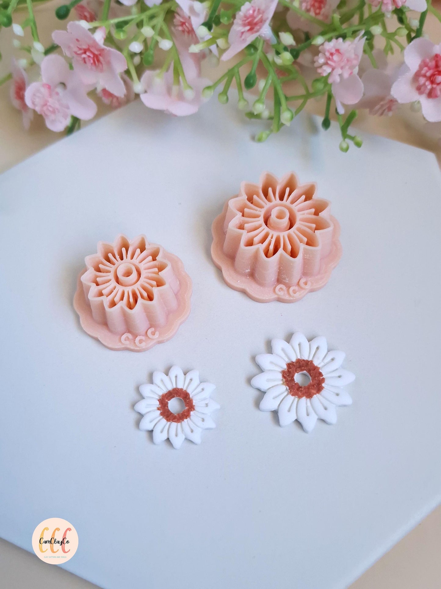 Emporte-pièces 3D tournesols 12 pétales pour la fabrication de bijoux en argile polymère, créoles interchangeables, pampilles