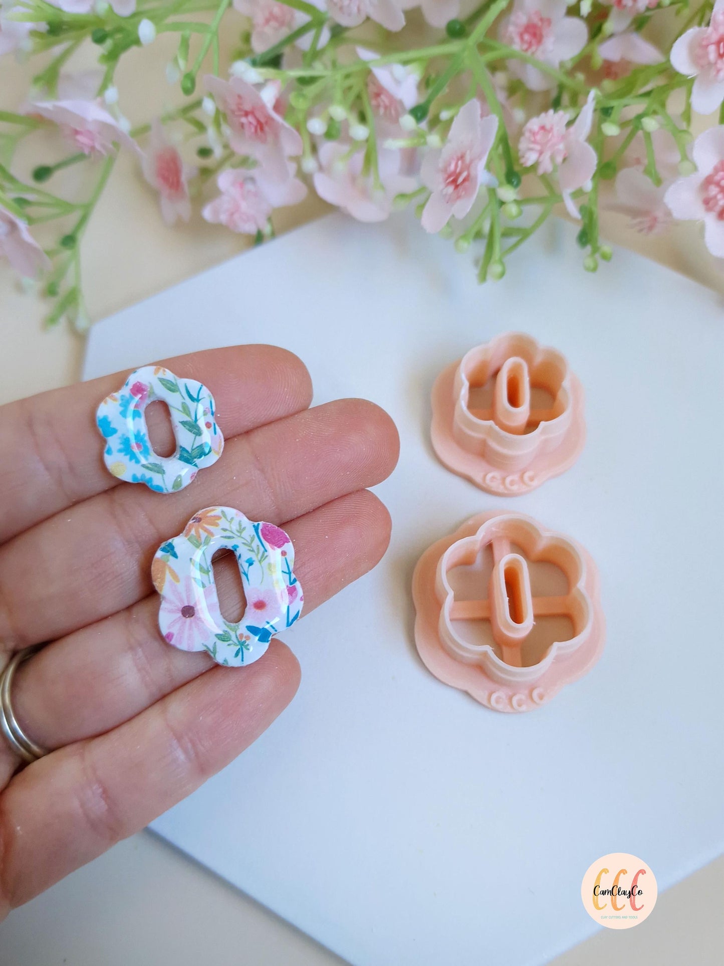 Emporte-pièces 3D fleur 6 pétales donut ovale pour la fabrication de bijoux en argile polymère, créoles interchangeables, pampilles