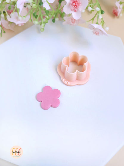 Emporte-pièce 3D en forme de fleur donut 5 pétales pour la fabrication de bijoux en argile polymère