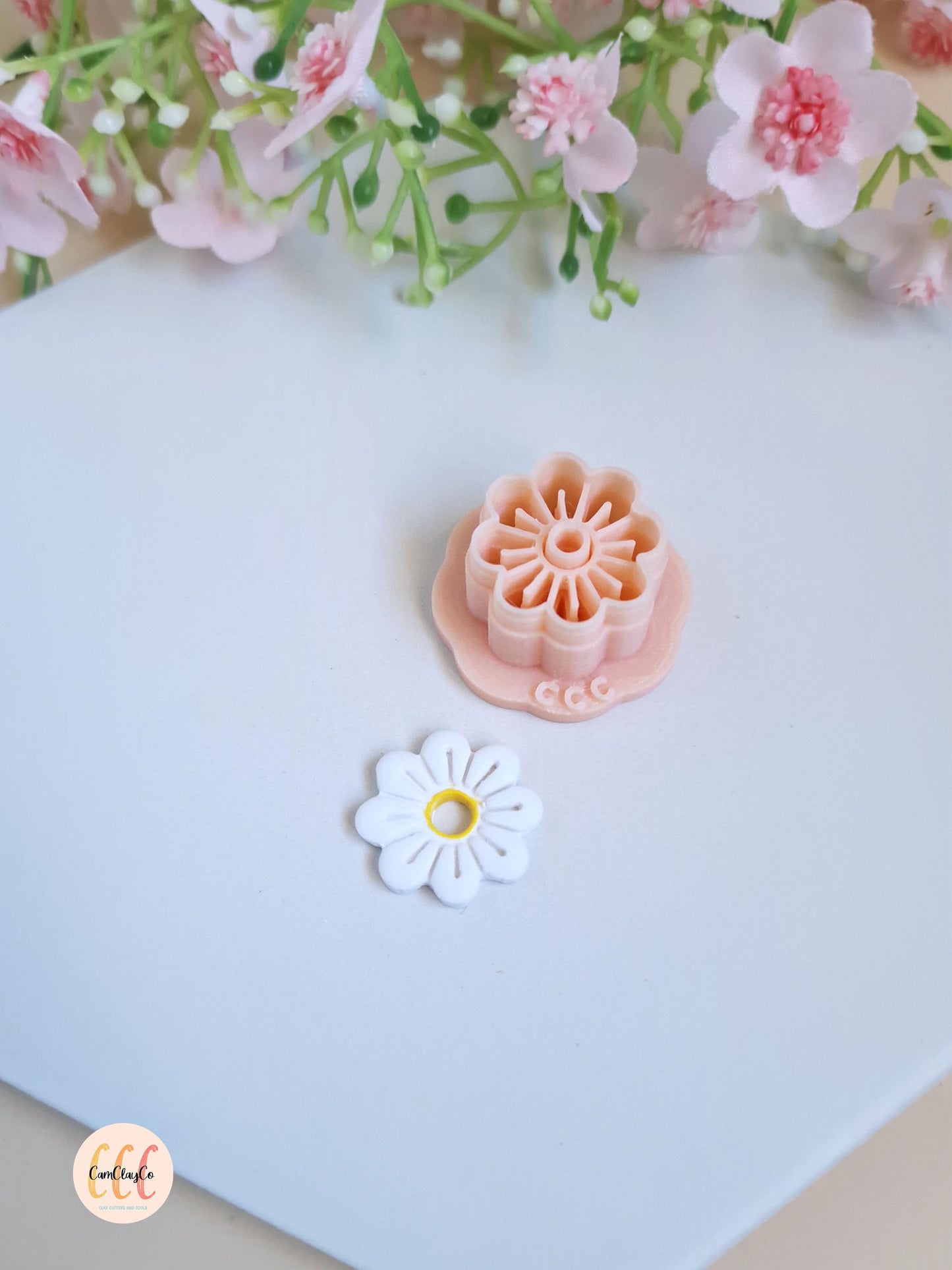 Emporte-pièces 3D en forme de petite marguerite pour la fabrication de bijoux en argile polymère, créoles interchangeables, pampilles