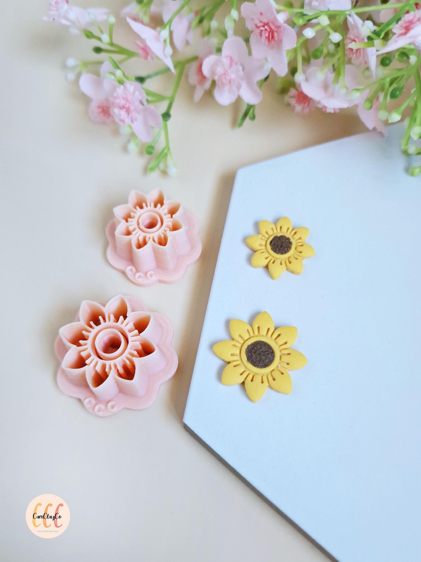 Emporte-pièces 3D tournesols 8 pétales pour la fabrication de bijoux en argile polymère, créoles interchangeables, pampilles