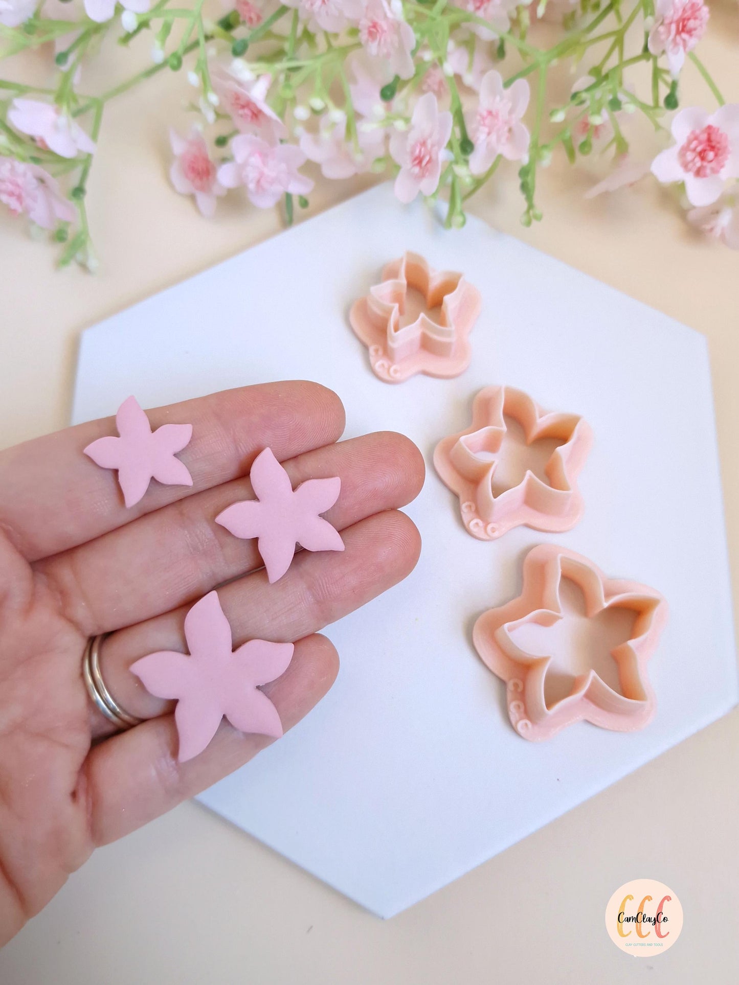 Emporte-pièces en forme de fleur irrégulière pétales pointus - Fabrication de bijoux en argile polymère, créoles interchangeables, pampilles