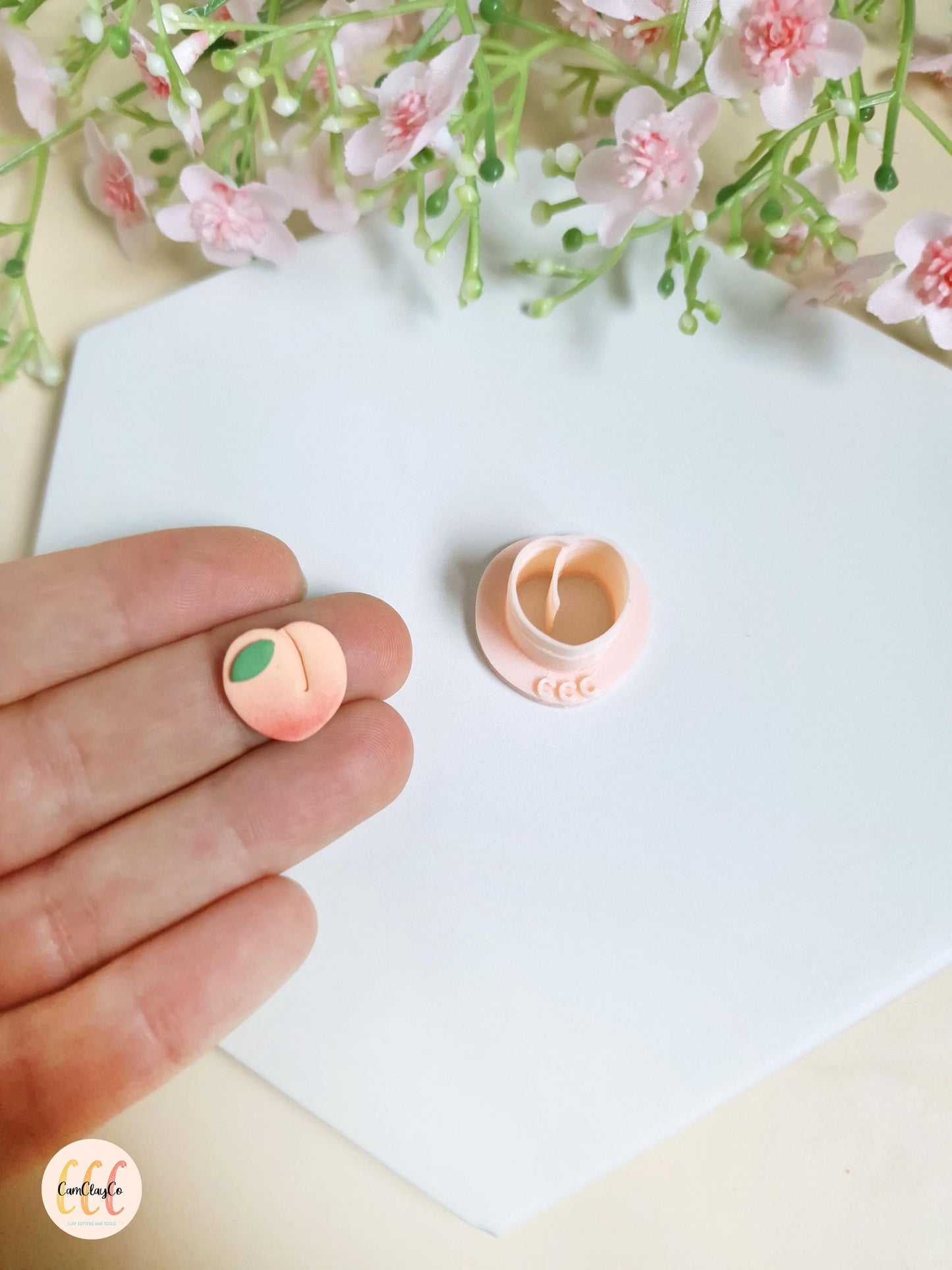 Emporte-pièces 3D en forme de petite pêche pour la fabrication de bijoux en argile polymère