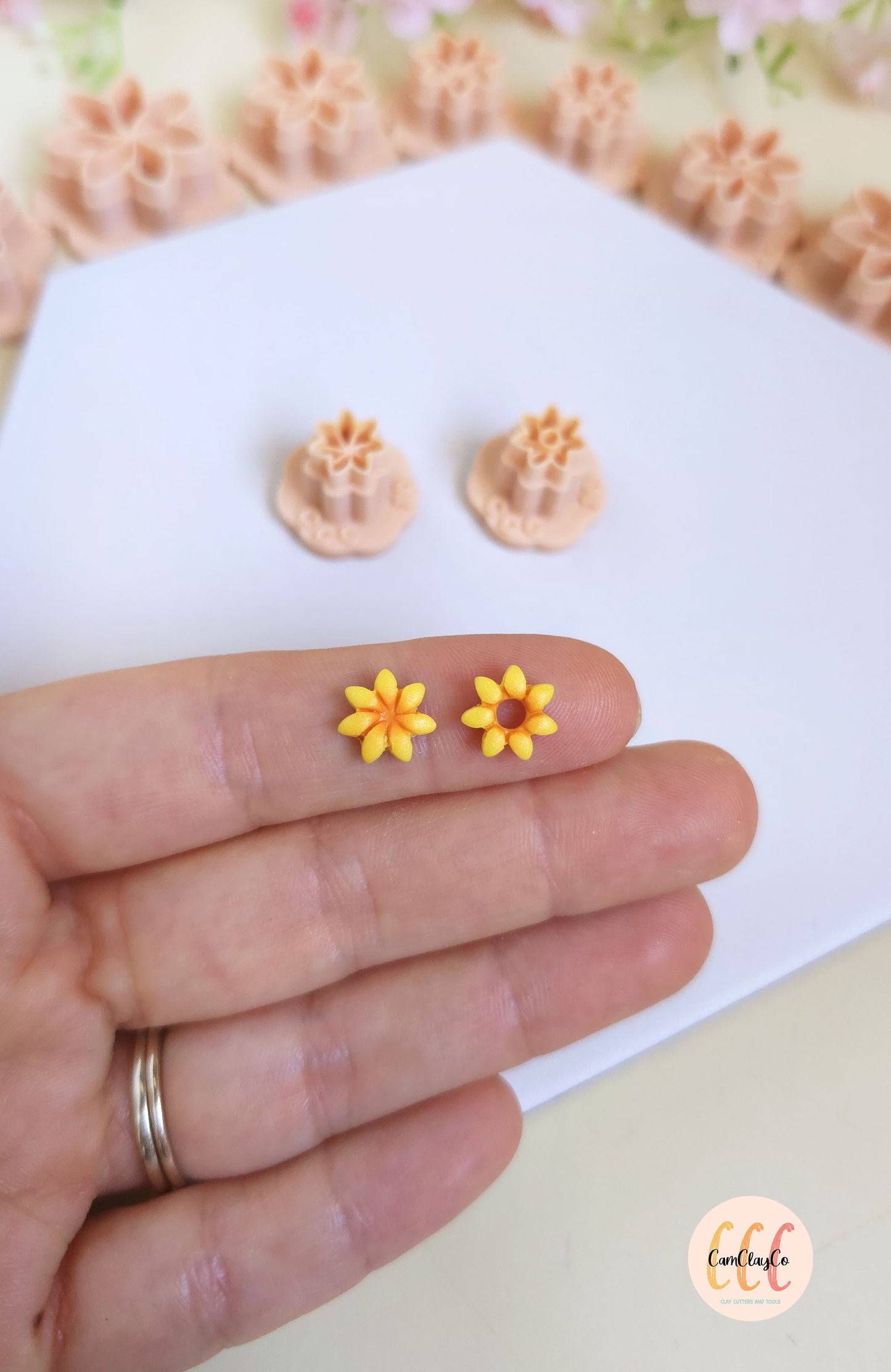 Emporte-pièces 3D en forme de fleurs 7 pétales pointus pour la fabrication de bijoux en argile polymère, pampilles, créoles interchangeables