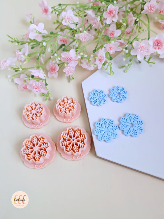 Emporte-pièces 3D en forme de flocons estampés Noël pour la fabrication de bijoux en argile polymère, créoles interchangeables, pampilles