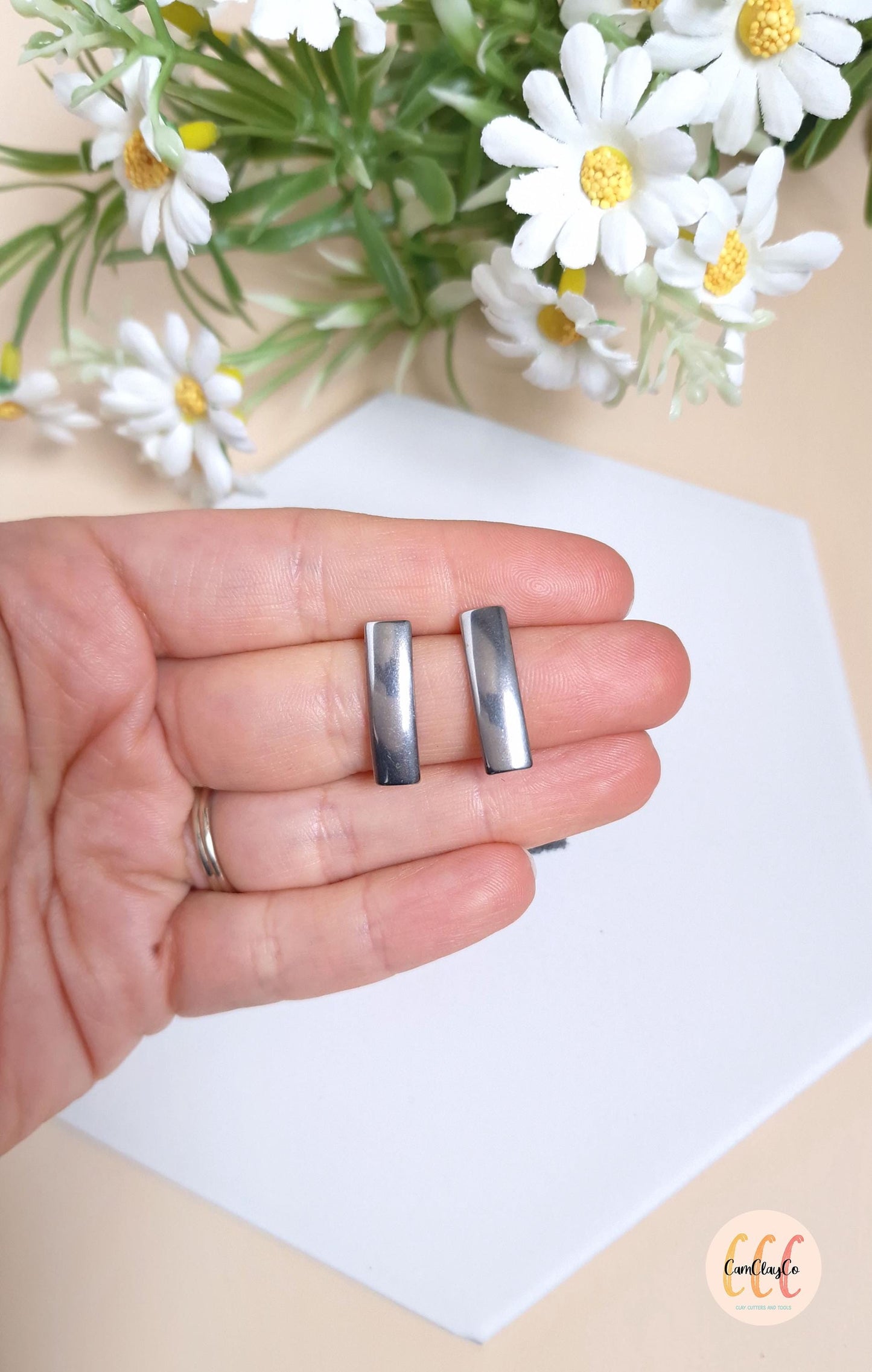 Boucles d'oreilles barres rectangles bombées en acier inoxydable pour la fabrication de bijoux, doré et argenté - 2 pièces