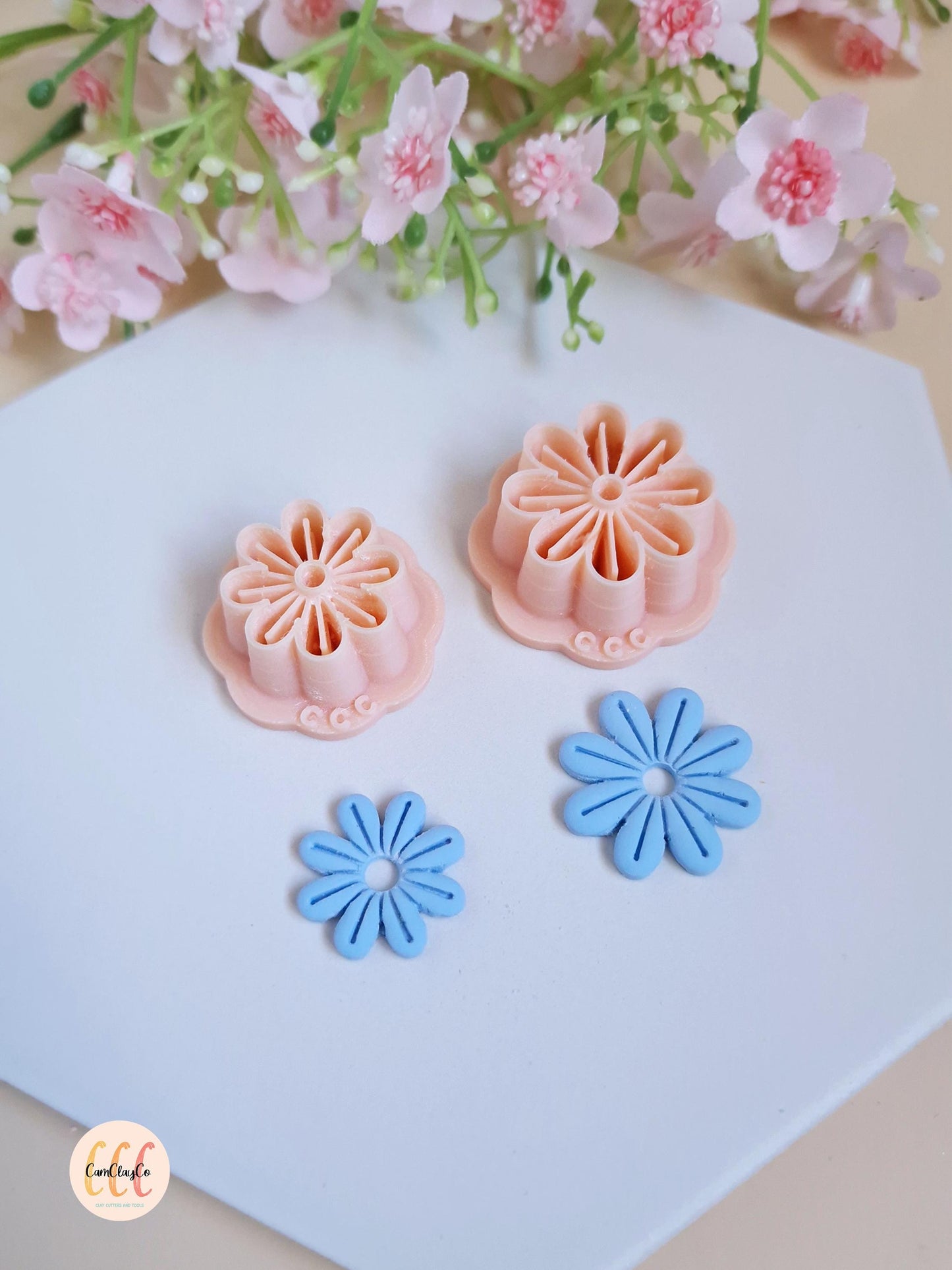 Emporte-pièces 3D fleurs à 8 pétales longs pour la fabrication de bijoux en argile polymère, créoles interchangeables, pampilles