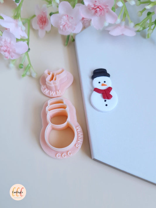 Set emporte-pièces 3D en forme de bonhomme de neige avec chapeau et écharpe pour la fabrication de bijoux en argile polymère