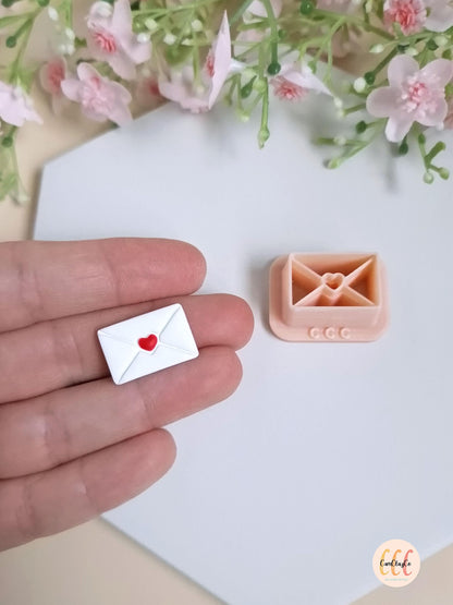 Emporte-pièce 3D en forme d'enveloppe petit cœur pour la fabrication de bijoux en argile polymère