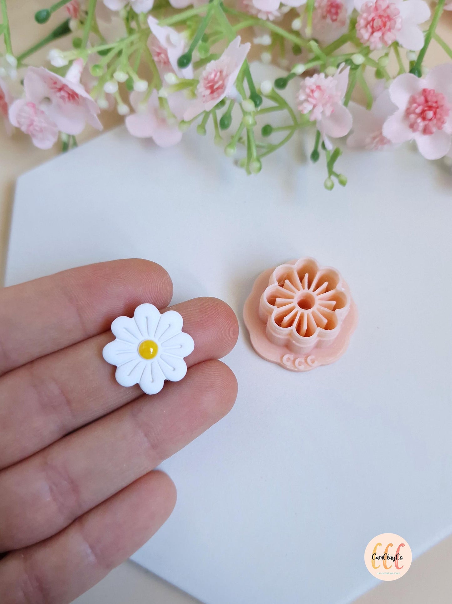Emporte-pièces 3D en forme de petite marguerite pour la fabrication de bijoux en argile polymère, créoles interchangeables, pampilles