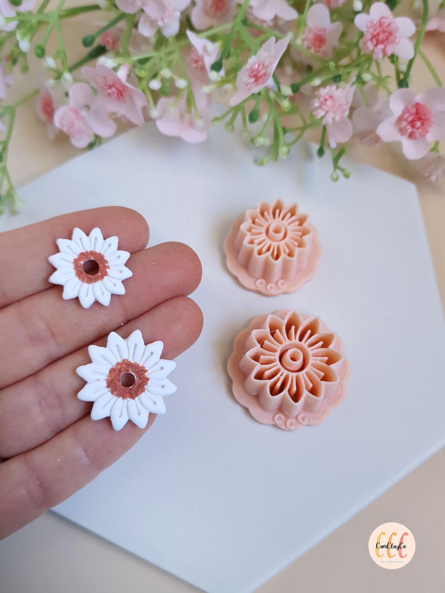 Emporte-pièces 3D tournesols 12 pétales pour la fabrication de bijoux en argile polymère, créoles interchangeables, pampilles