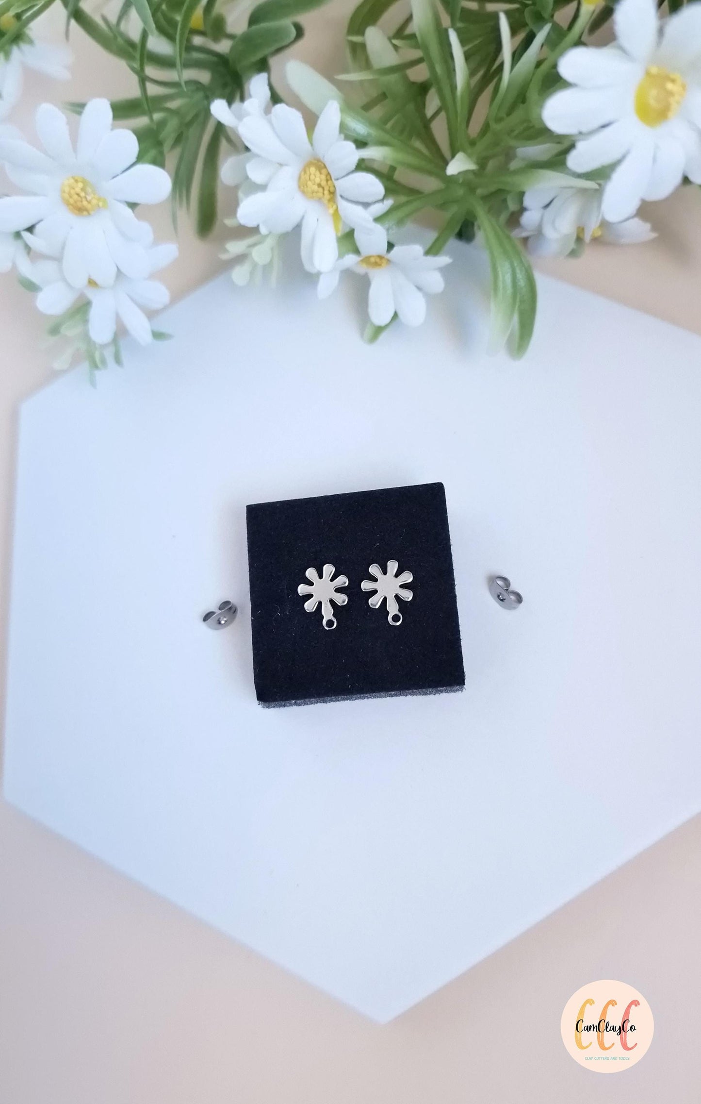 Boucles d'oreilles fleurs en acier inoxydable pour la fabrication de bijoux, doré et argenté - 2 pièces