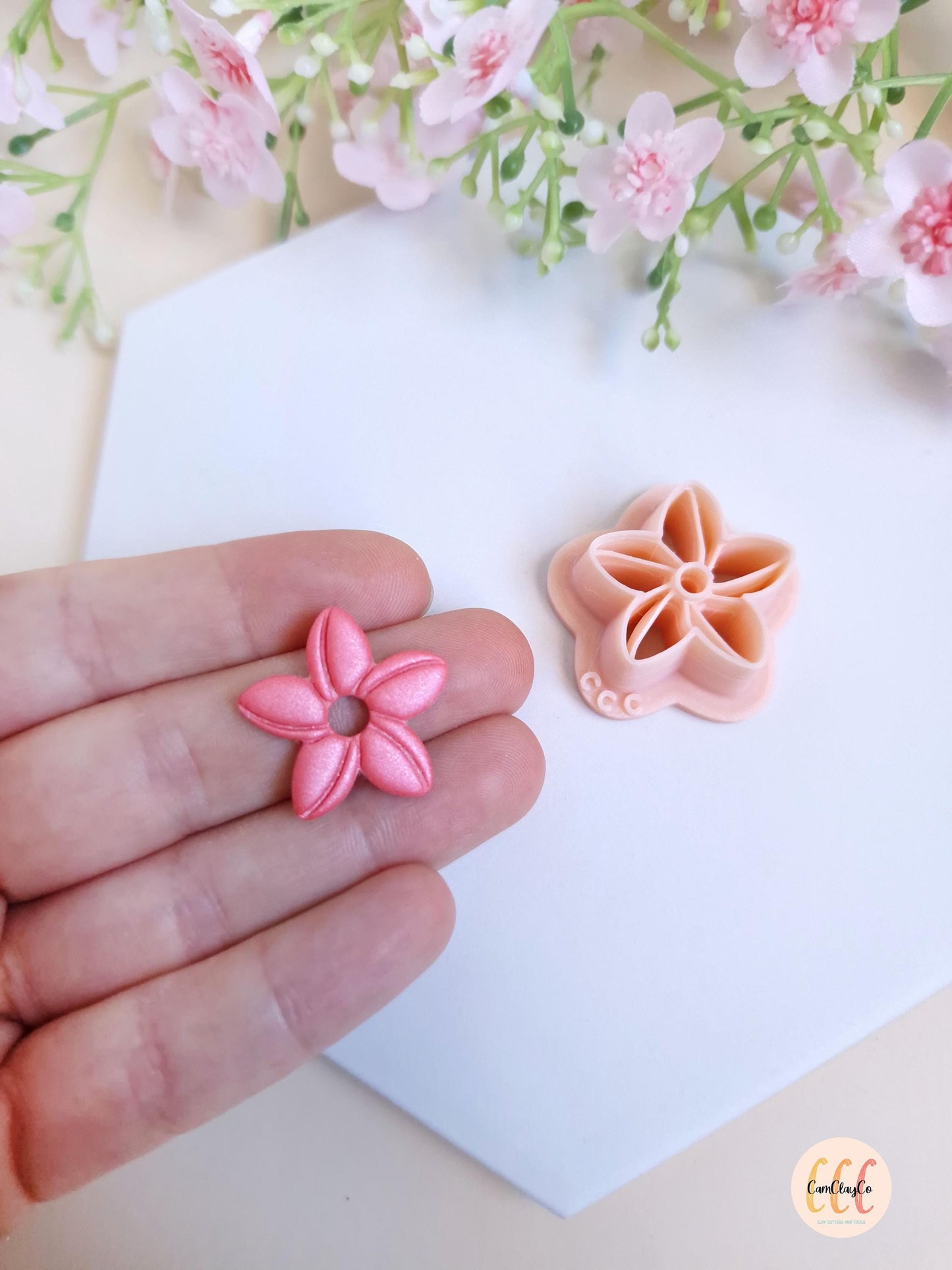 Emporte-pièce 3D en forme de jolie fleur pour la fabrication de bijoux en argile polymère, créoles interchangeables, pampilles