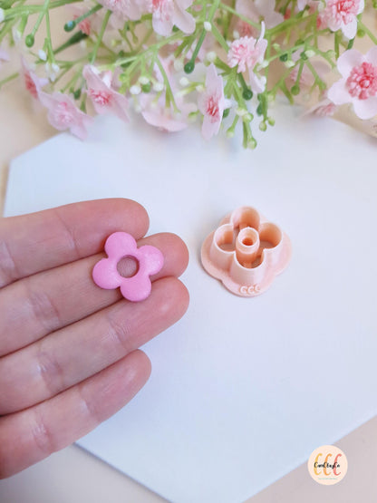Emporte-pièces 3D en forme de fleur donut 4 pétales pour la fabrication de bijoux en argile polymère