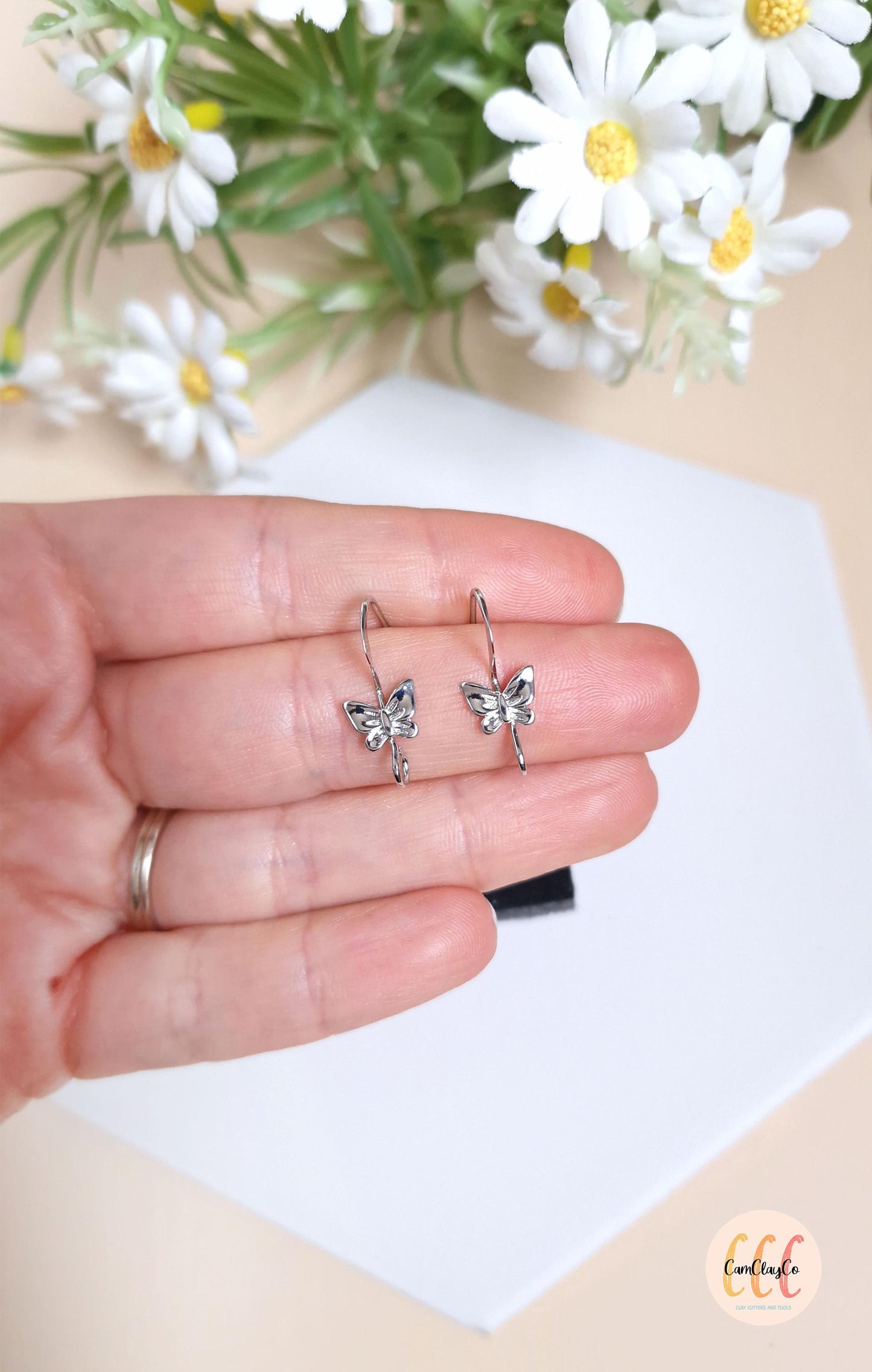 Boucles d'oreilles crochets papillons plaqués or 14K ou plaqués rhodium pour la fabrication de bijoux - 2 pièces