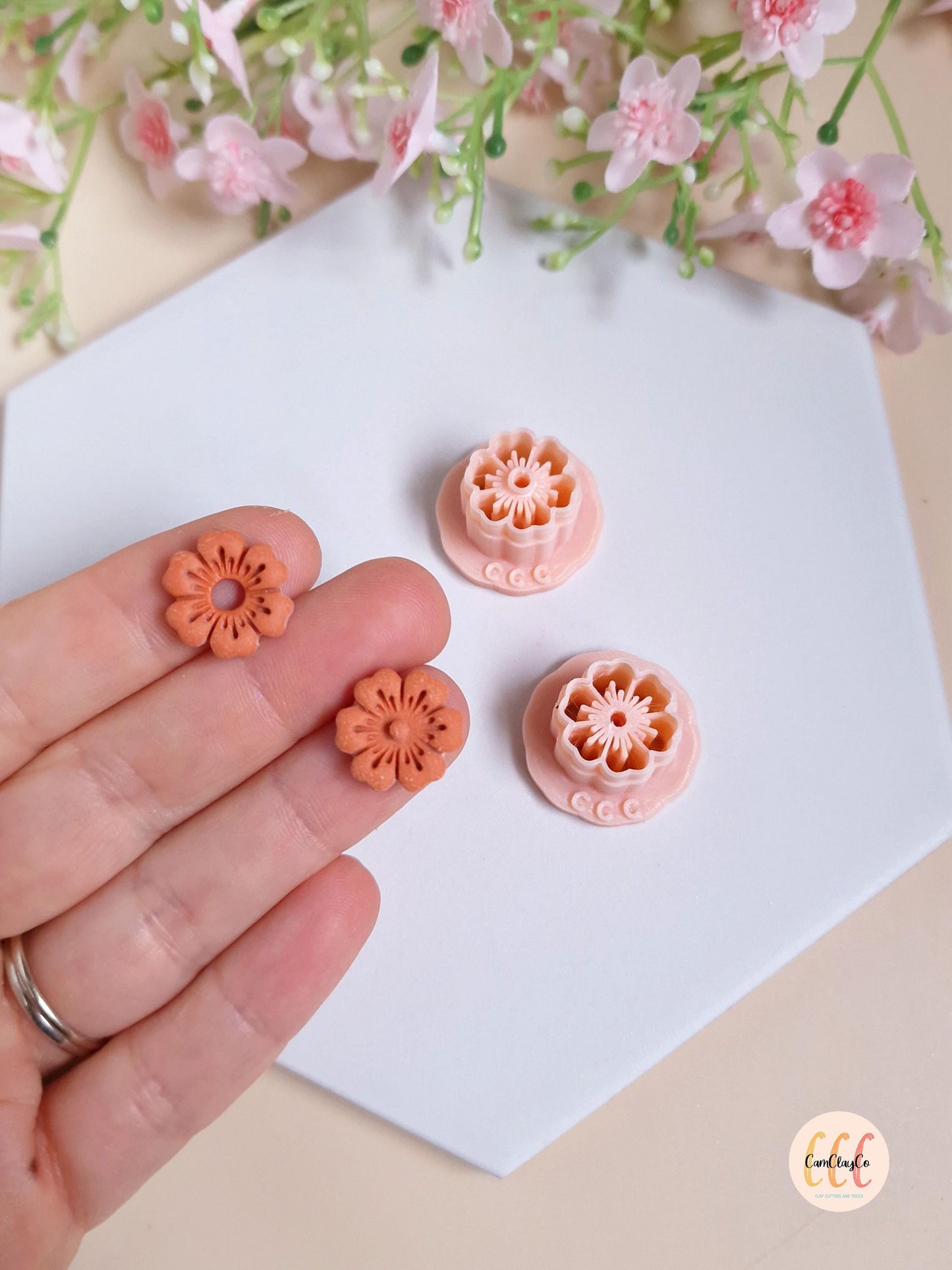 Emporte-pièces 3D fleurs à 6 pétales doubles pour la fabrication de bijoux en argile polymère, créoles interchangeables, pampilles
