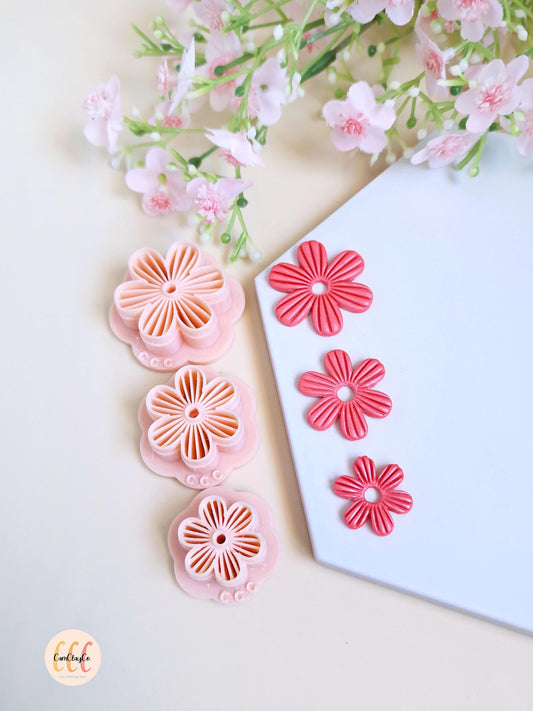 Emporte-pièces 3D fleurs striées 6 pétales pour la fabrication de bijoux en argile polymère, créoles interchangeables