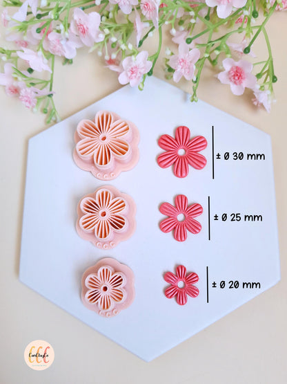 Emporte-pièces 3D fleurs striées 6 pétales pour la fabrication de bijoux en argile polymère, créoles interchangeables