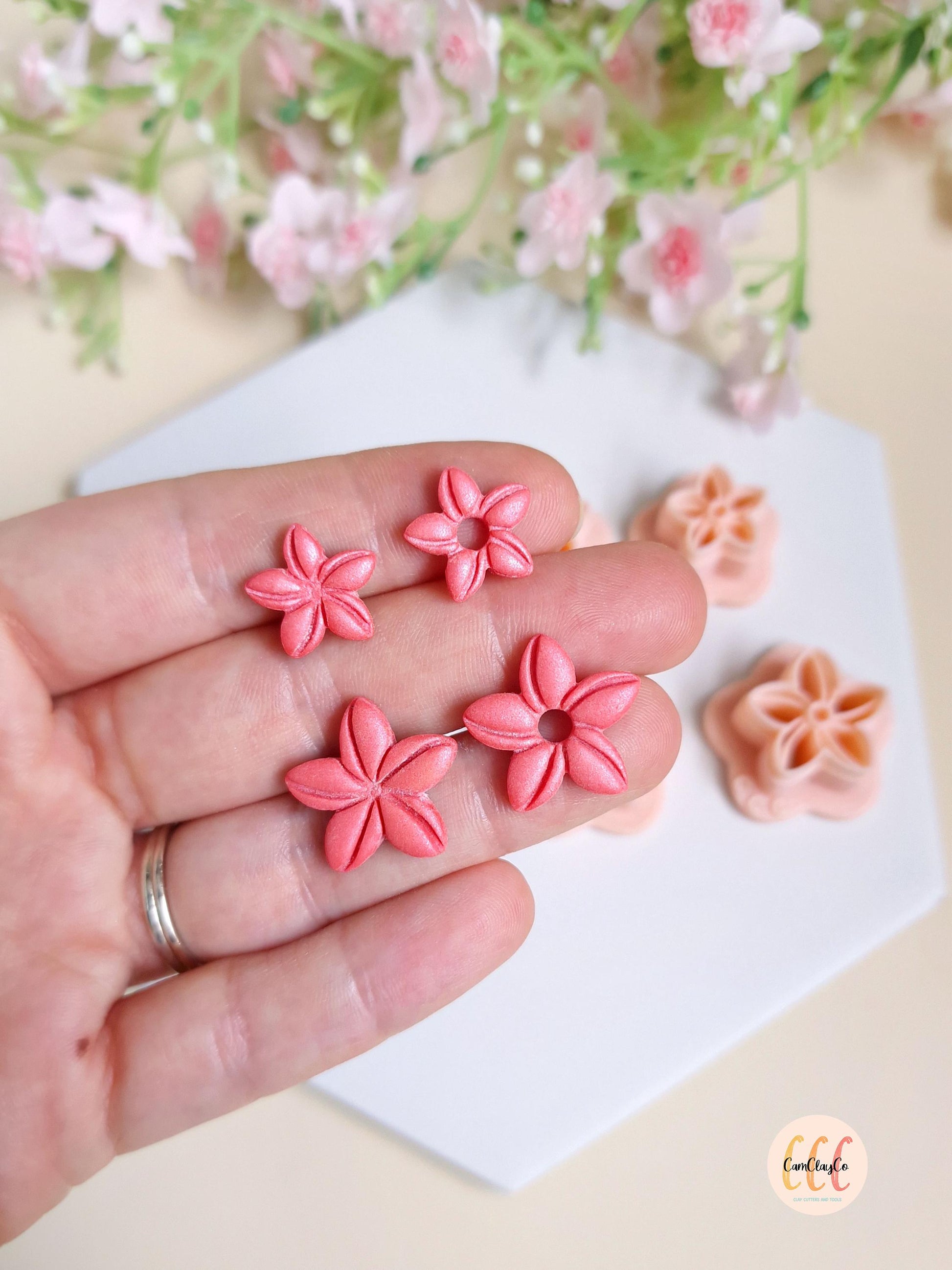 Emporte-pièce 3D en forme de jolie fleur pour la fabrication de bijoux en argile polymère, créoles interchangeables, pampilles