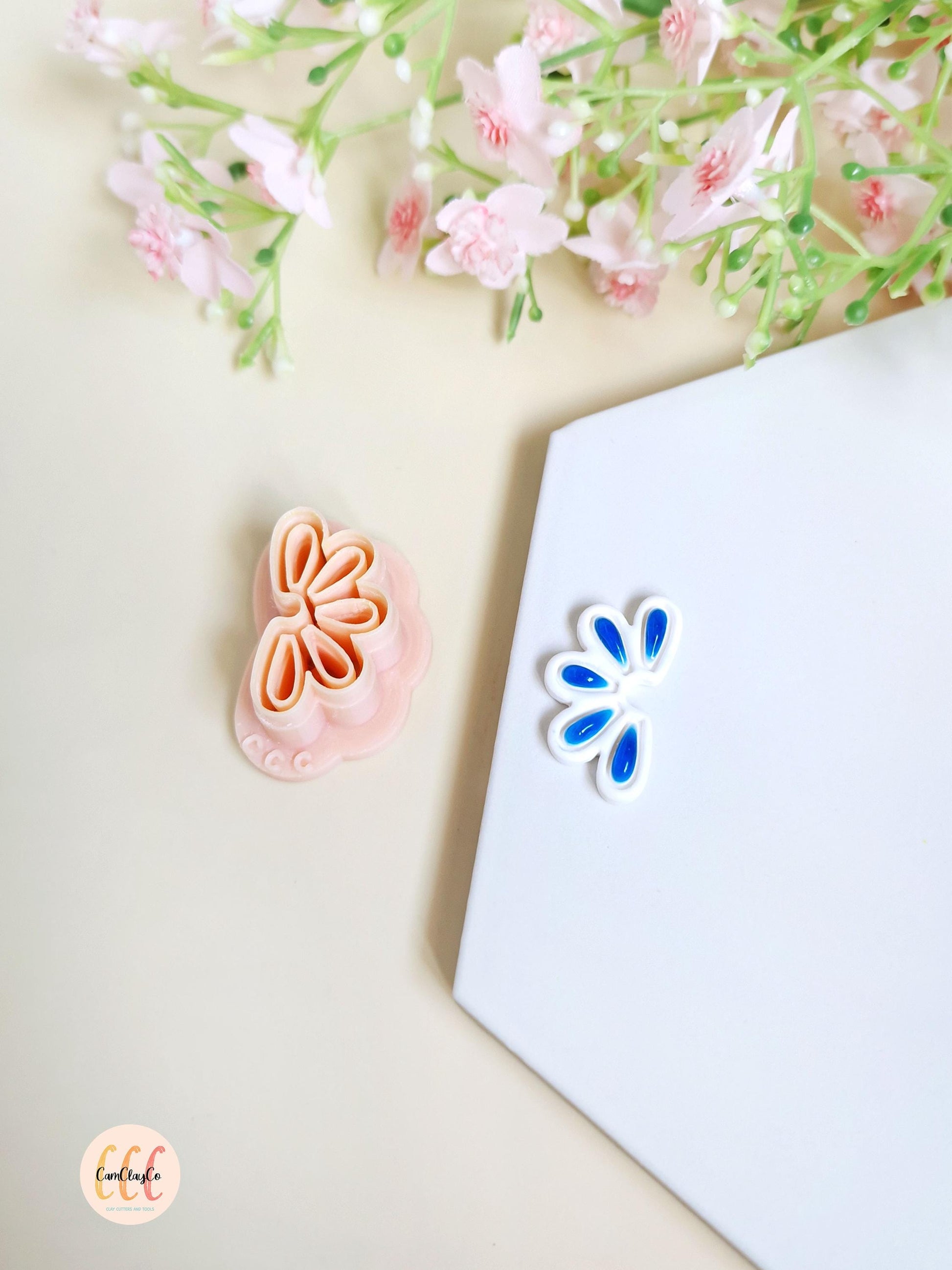 Emporte-pièce 3D en forme de demie-fleur estampée pour la fabrication de bijoux en argile polymère