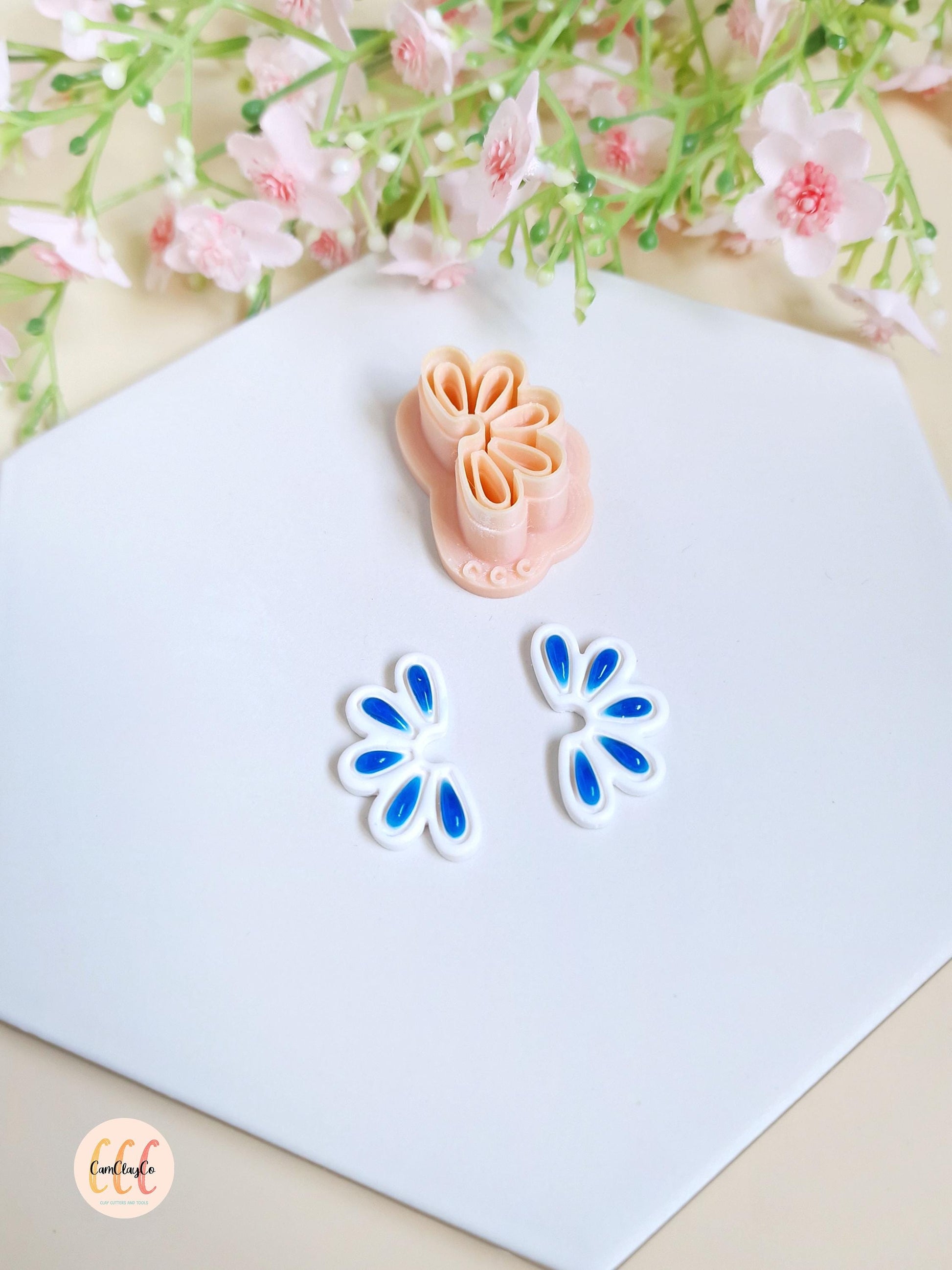 Emporte-pièce 3D en forme de demie-fleur estampée pour la fabrication de bijoux en argile polymère