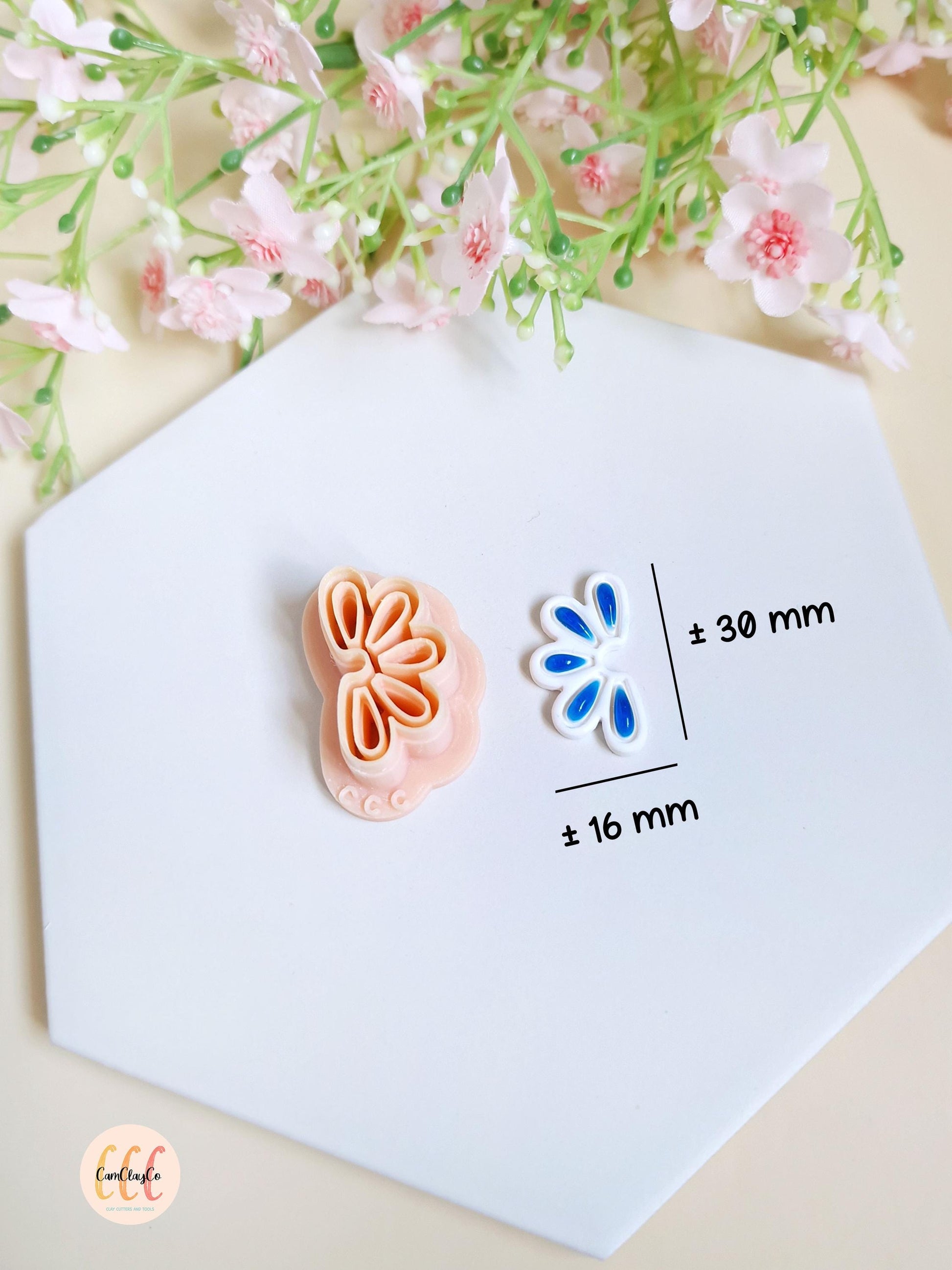 Emporte-pièce 3D en forme de demie-fleur estampée pour la fabrication de bijoux en argile polymère