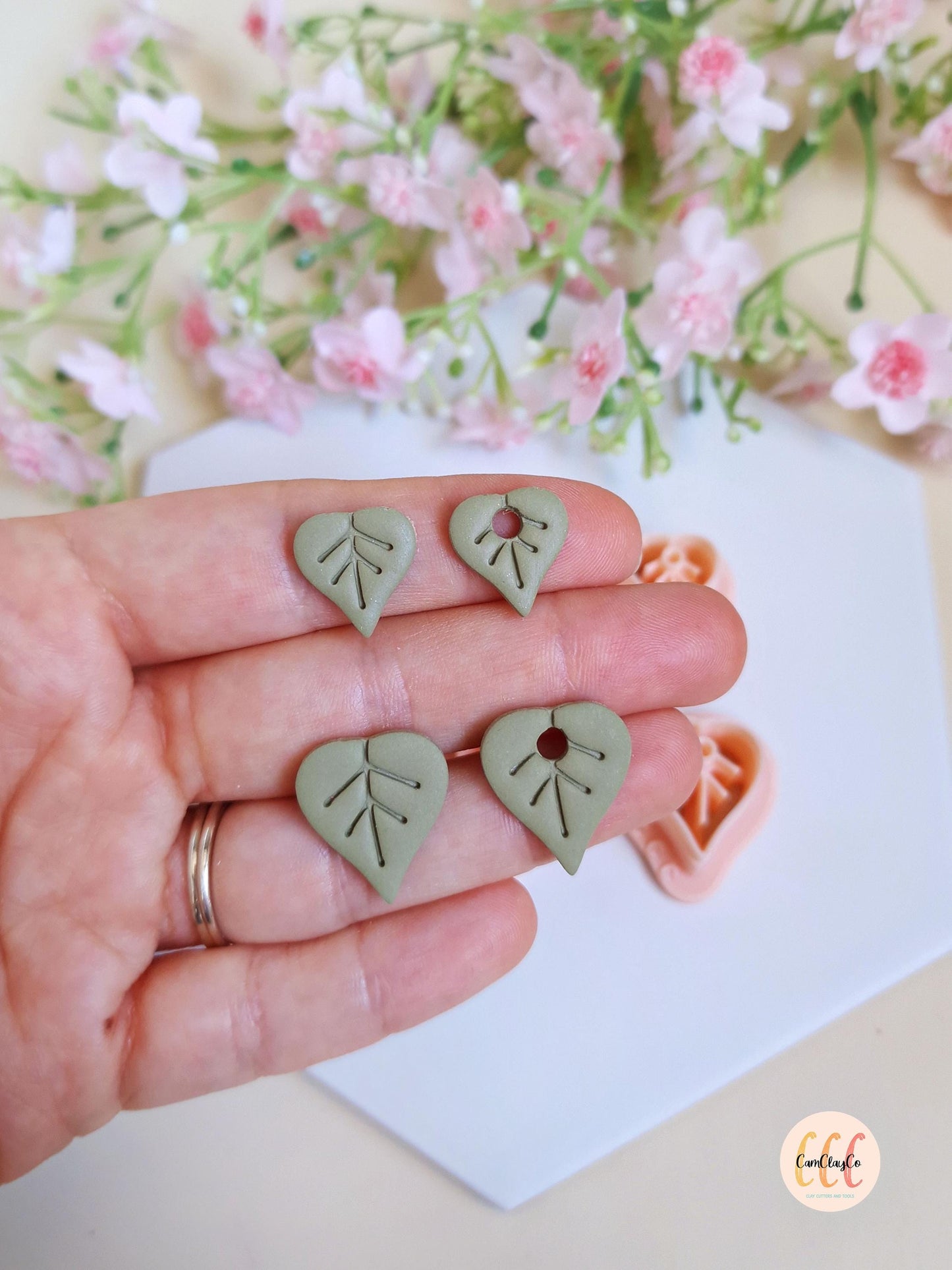 Emporte-pièces 3D en forme de feuilles pour la fabrication de bijoux en argile polymère, créoles interchangeables, pampilles