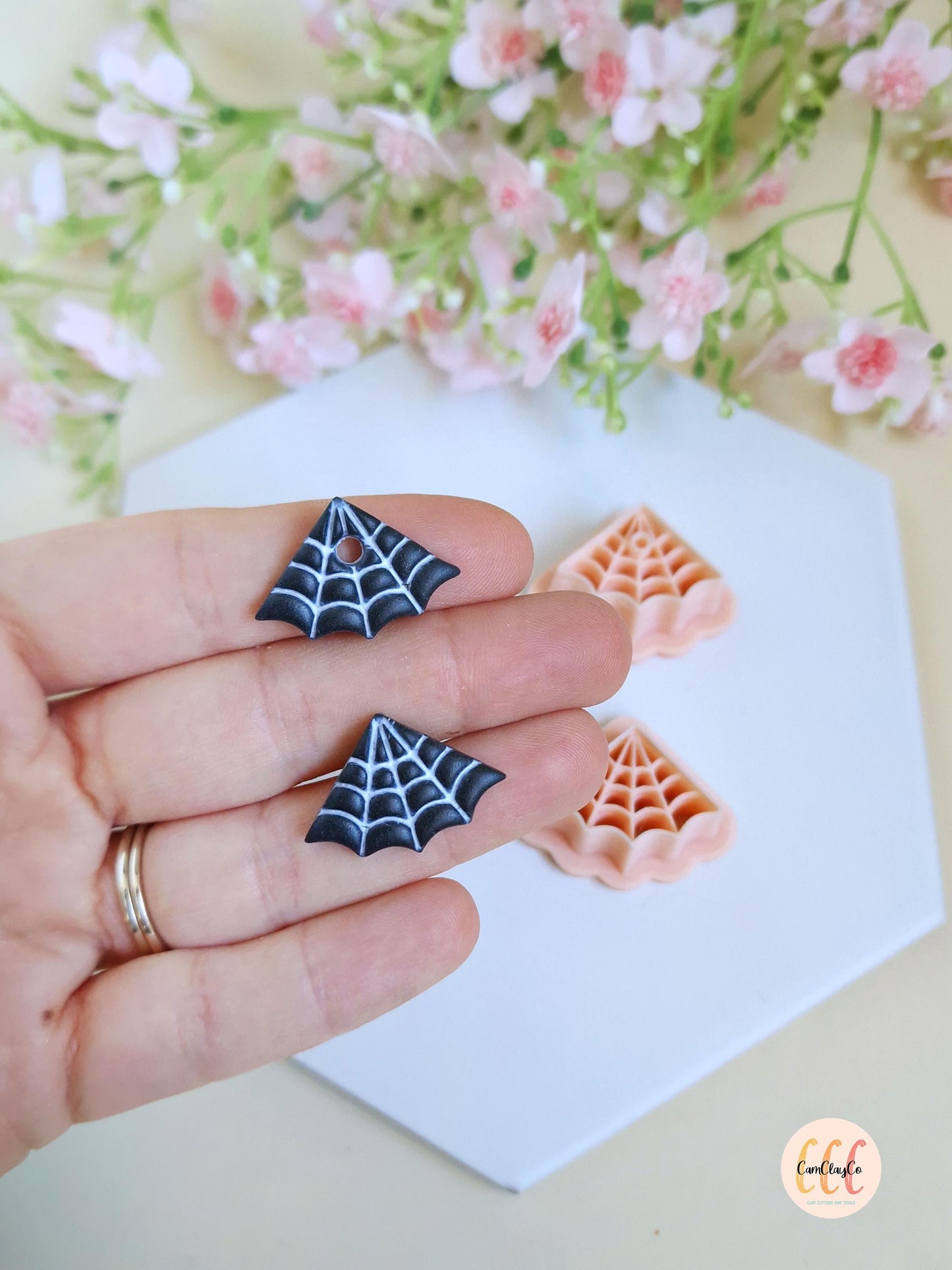 Emporte-pièces 3D en forme de toile d'araignée pour la fabrication de bijoux en argile polymère, pampilles créoles interchangeables