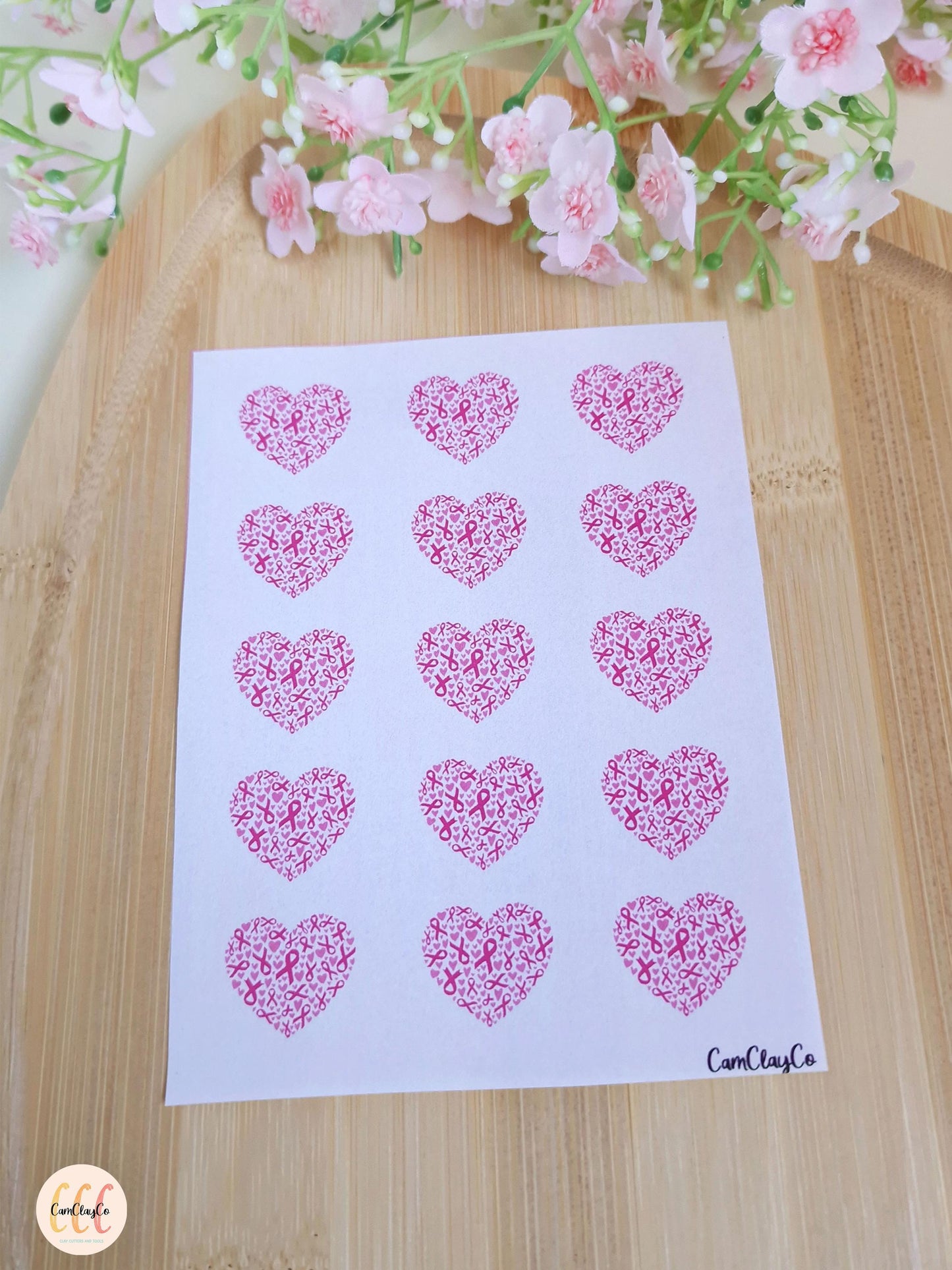 Feuille de transfert soluble à l'eau pour la fabrication de bijoux en argile polymère - Cœurs octobre rose 20 mm