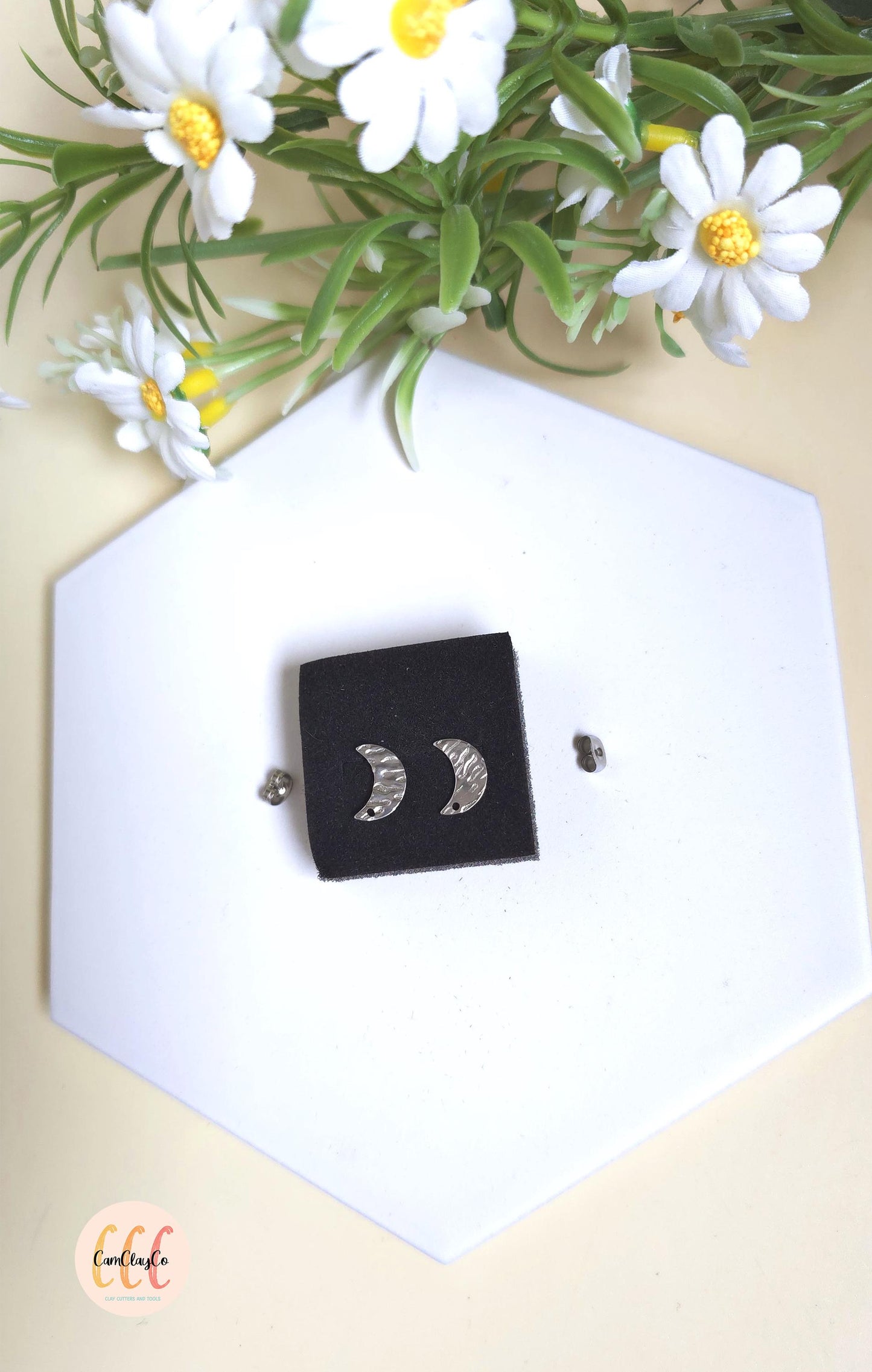 Boucles d'oreilles lunes texturées en acier inoxydable pour la fabrication de bijoux, doré et argenté - 2 pièces