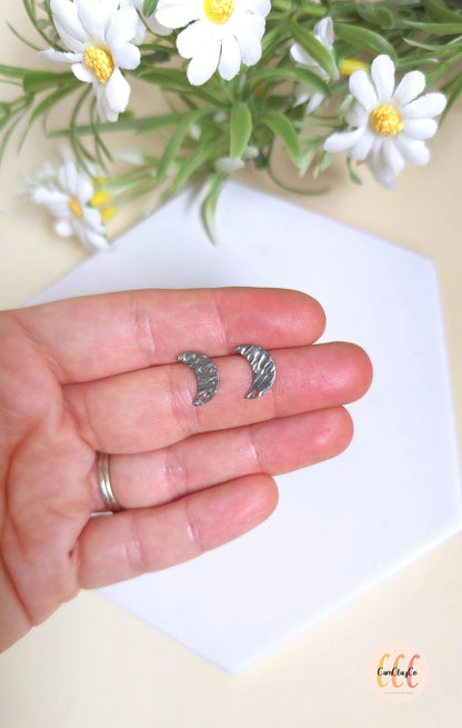 Boucles d'oreilles lunes texturées en acier inoxydable pour la fabrication de bijoux, doré et argenté - 2 pièces