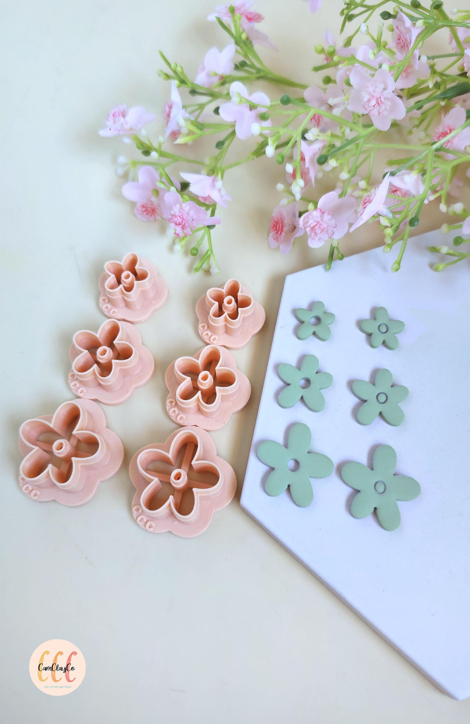 Emporte-pièces 3D fleurs organiques 5 pétales ronds pour la fabrication de bijoux en argile polymère, créoles interchangeables, pampilles