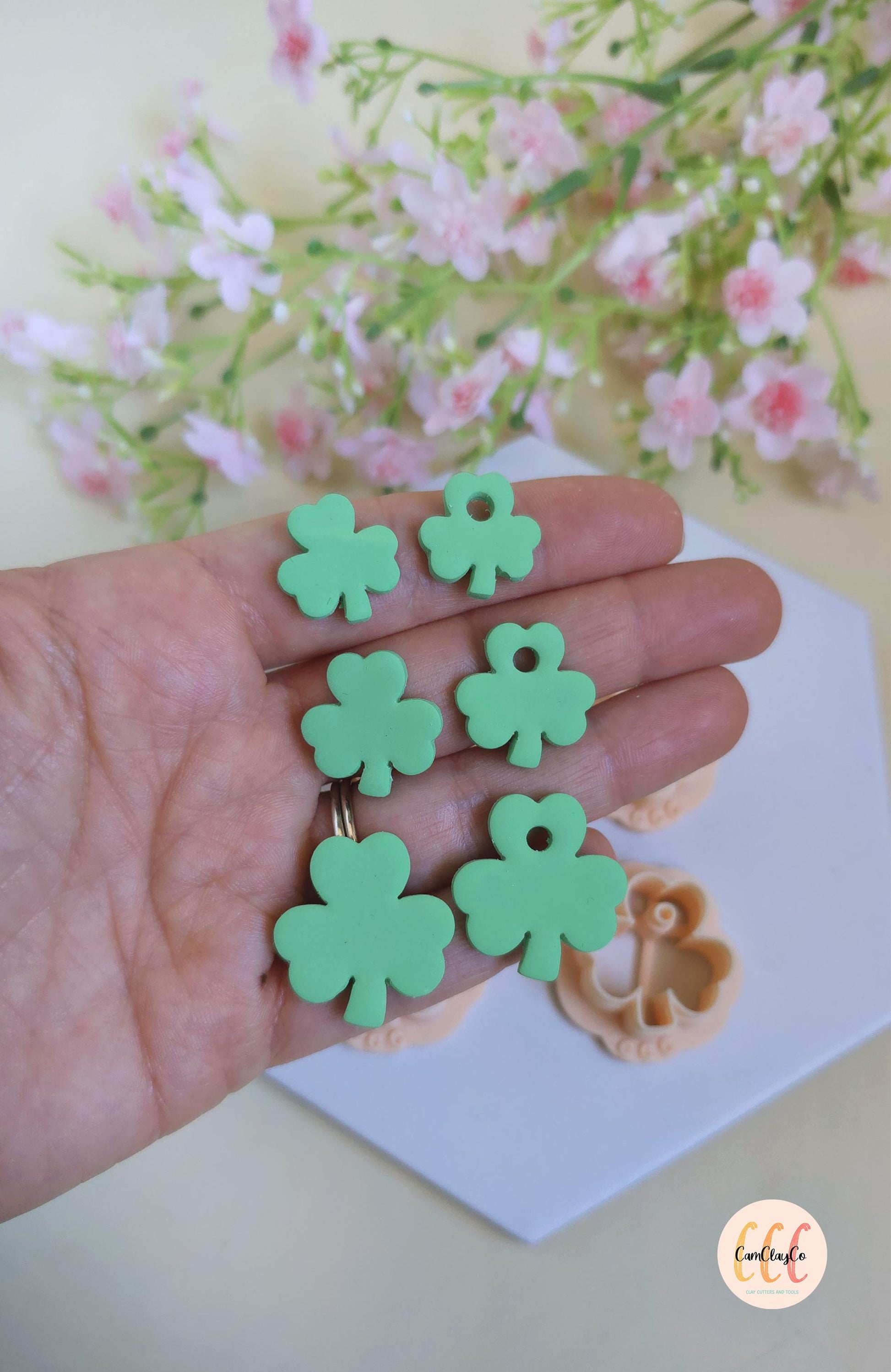 Emporte-pièces 3D en forme de trèfles 3 feuilles pour la fabrication de bijoux en argile polymère, créoles interchangeables, pampilles