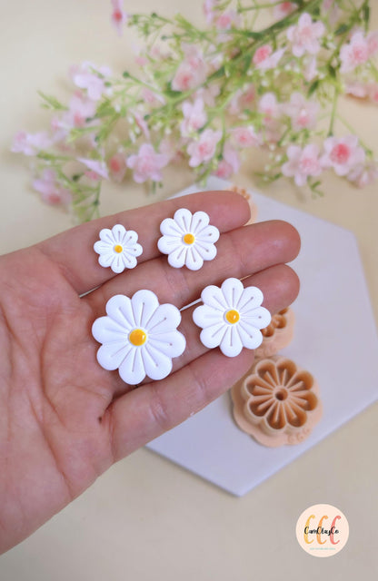 Emporte-pièces 3D en forme de marguerites 8 pétales pour la fabrication de bijoux en argile polymère, créoles interchangeables, pampilles