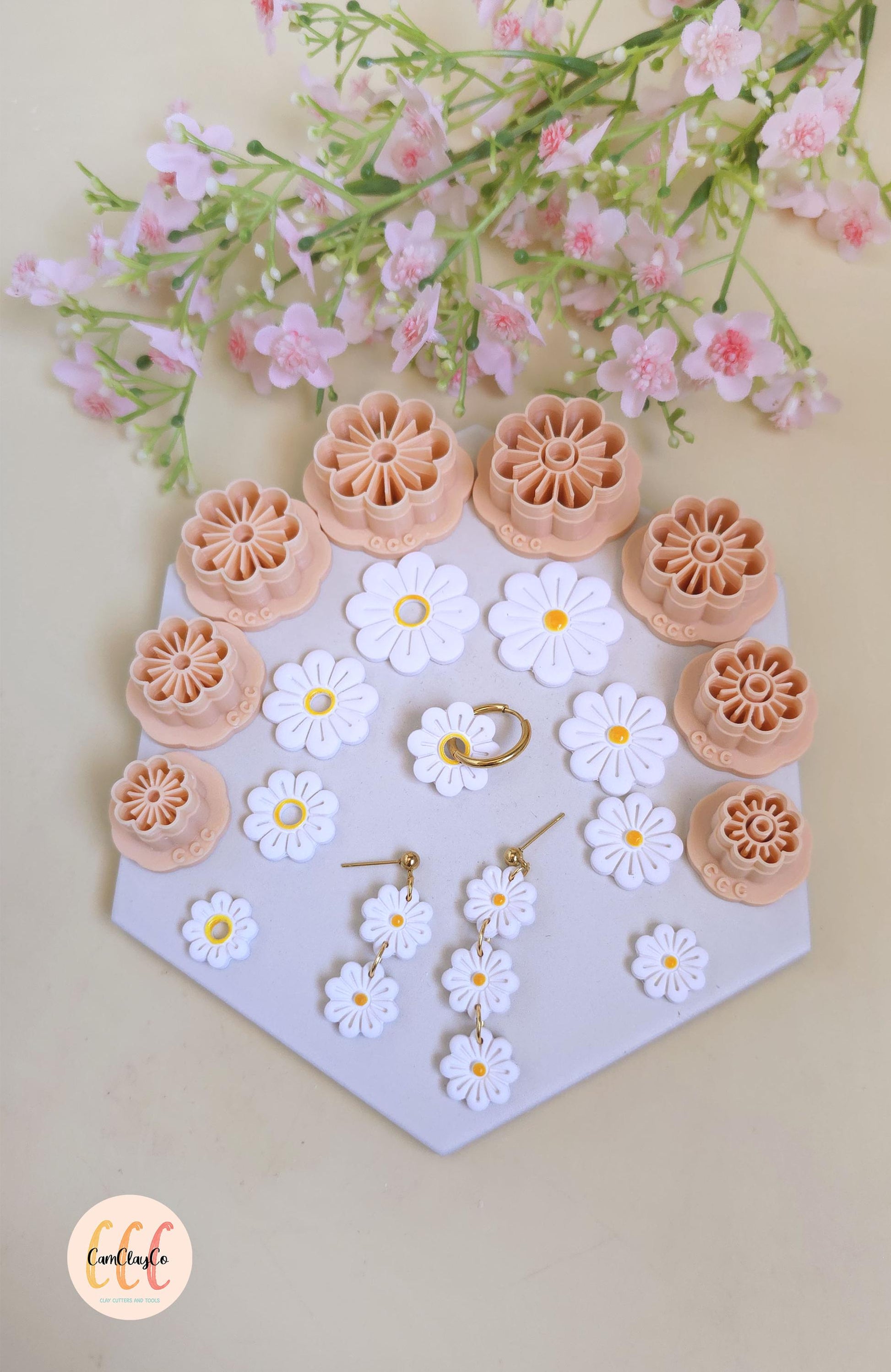 Emporte-pièces 3D en forme de marguerites 8 pétales pour la fabrication de bijoux en argile polymère, créoles interchangeables, pampilles